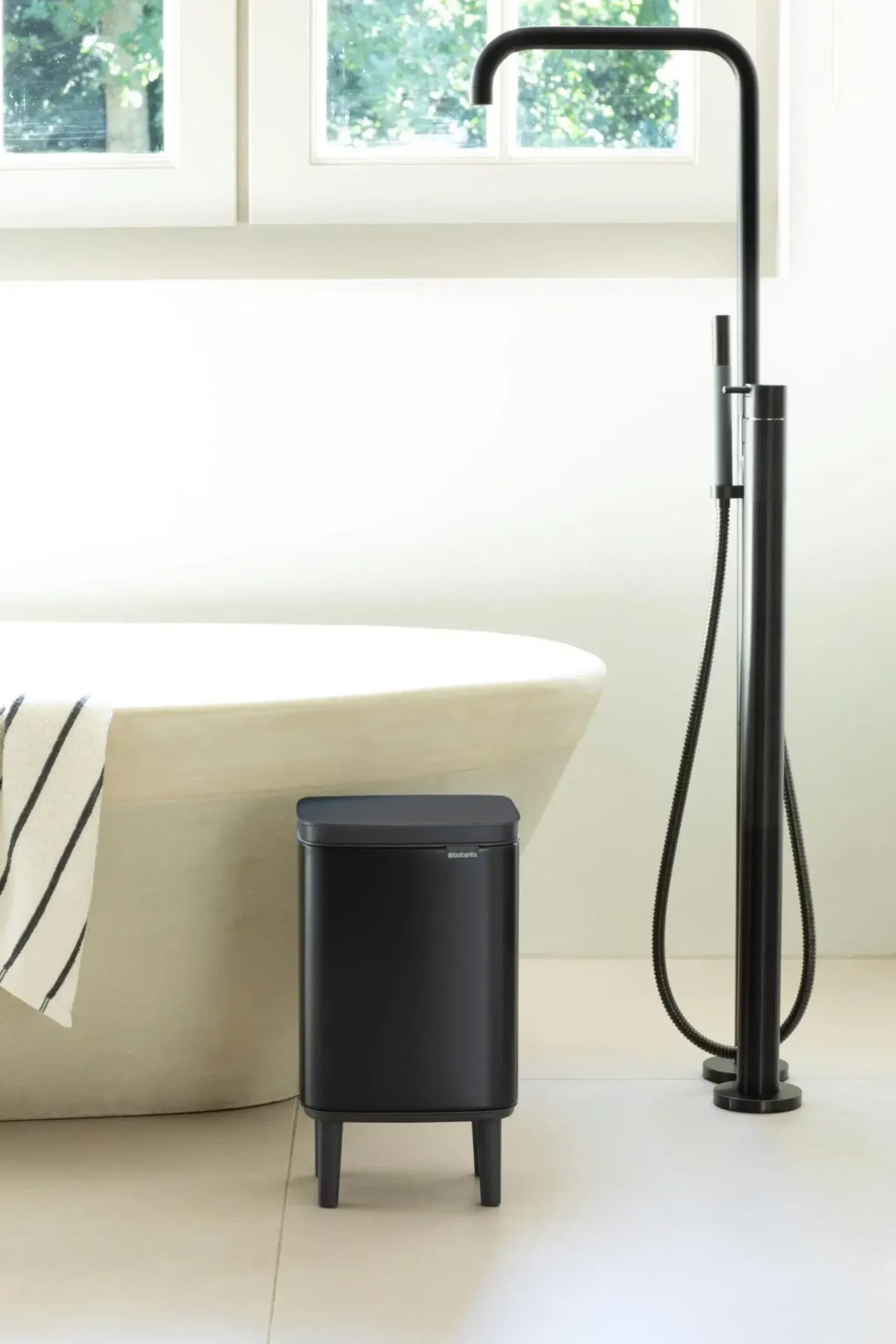 Brabantia Bo Hi roska-astia 7L matt black