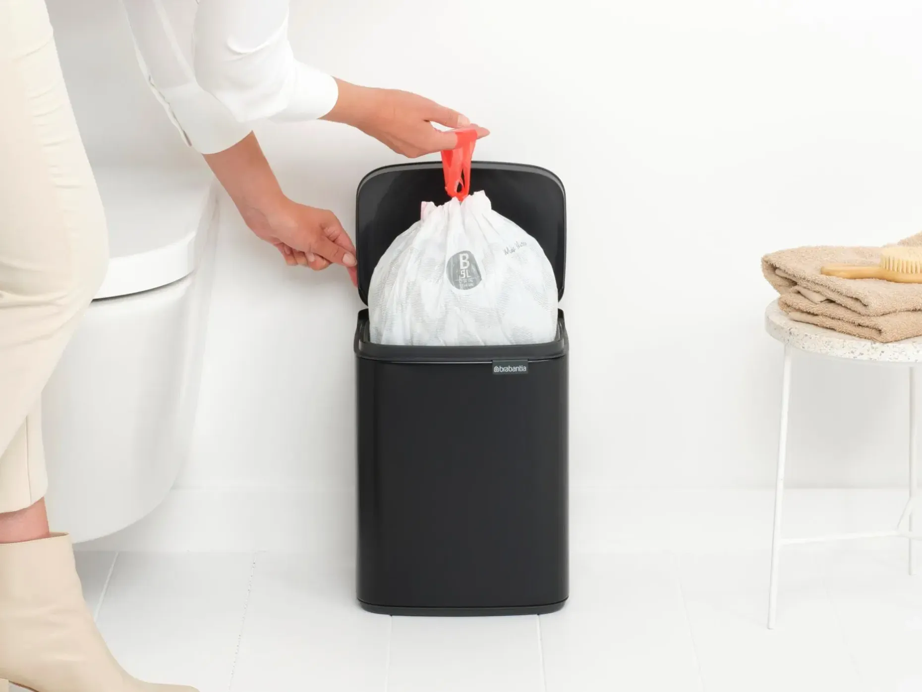 Brabantia Bo roska-astia 7L matt black