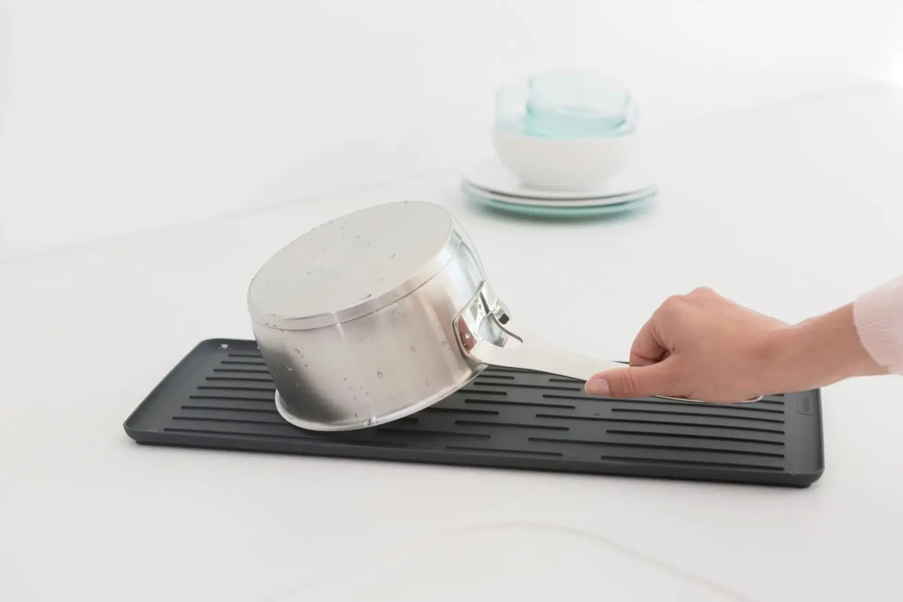 Brabantia kompakti astiankuivausteline dark grey