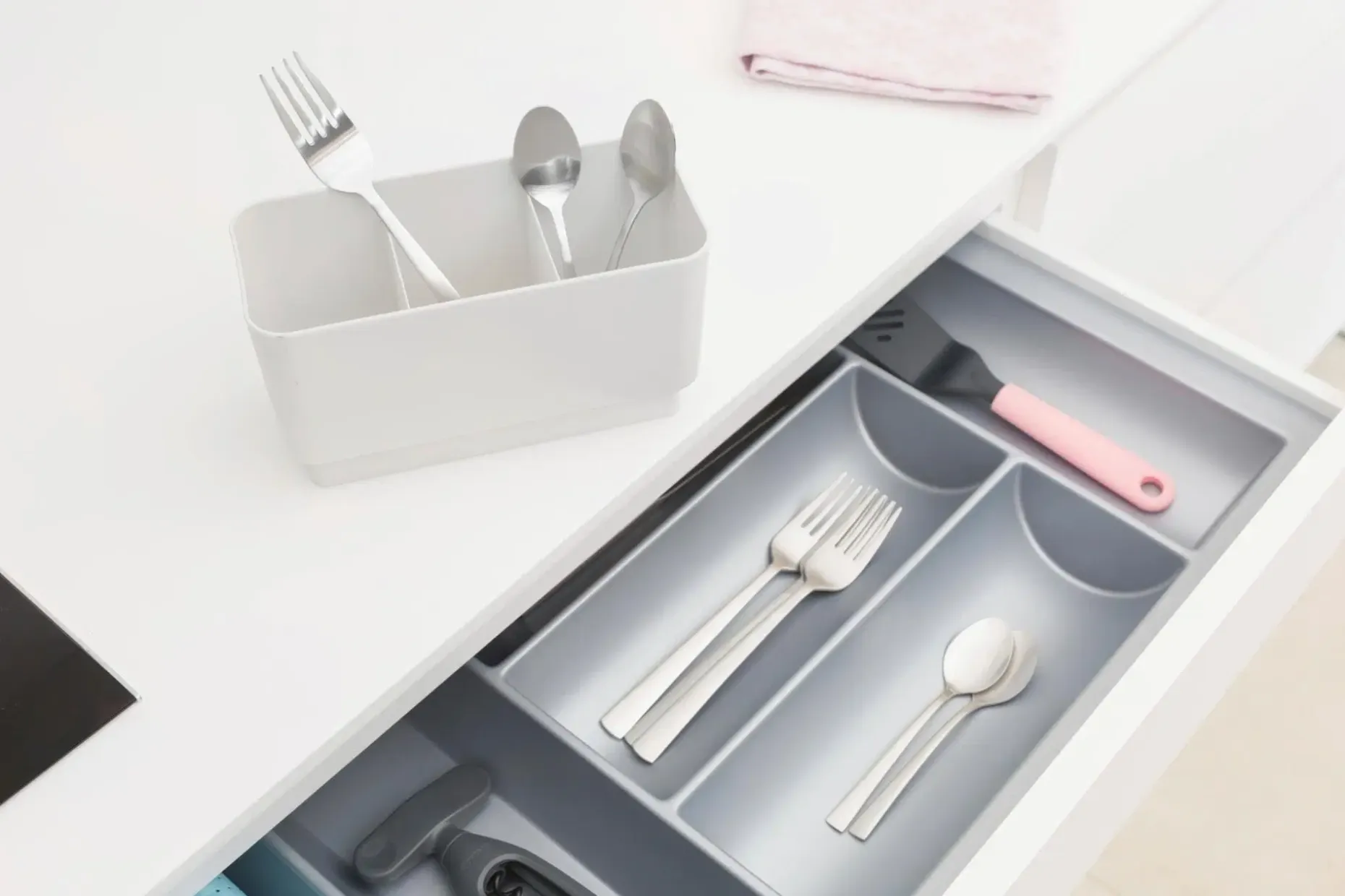Brabantia kompakti astiankuivausteline light grey