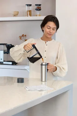 Brabantia Make & Take lämpöeristetty pullo 0,5L dark grey