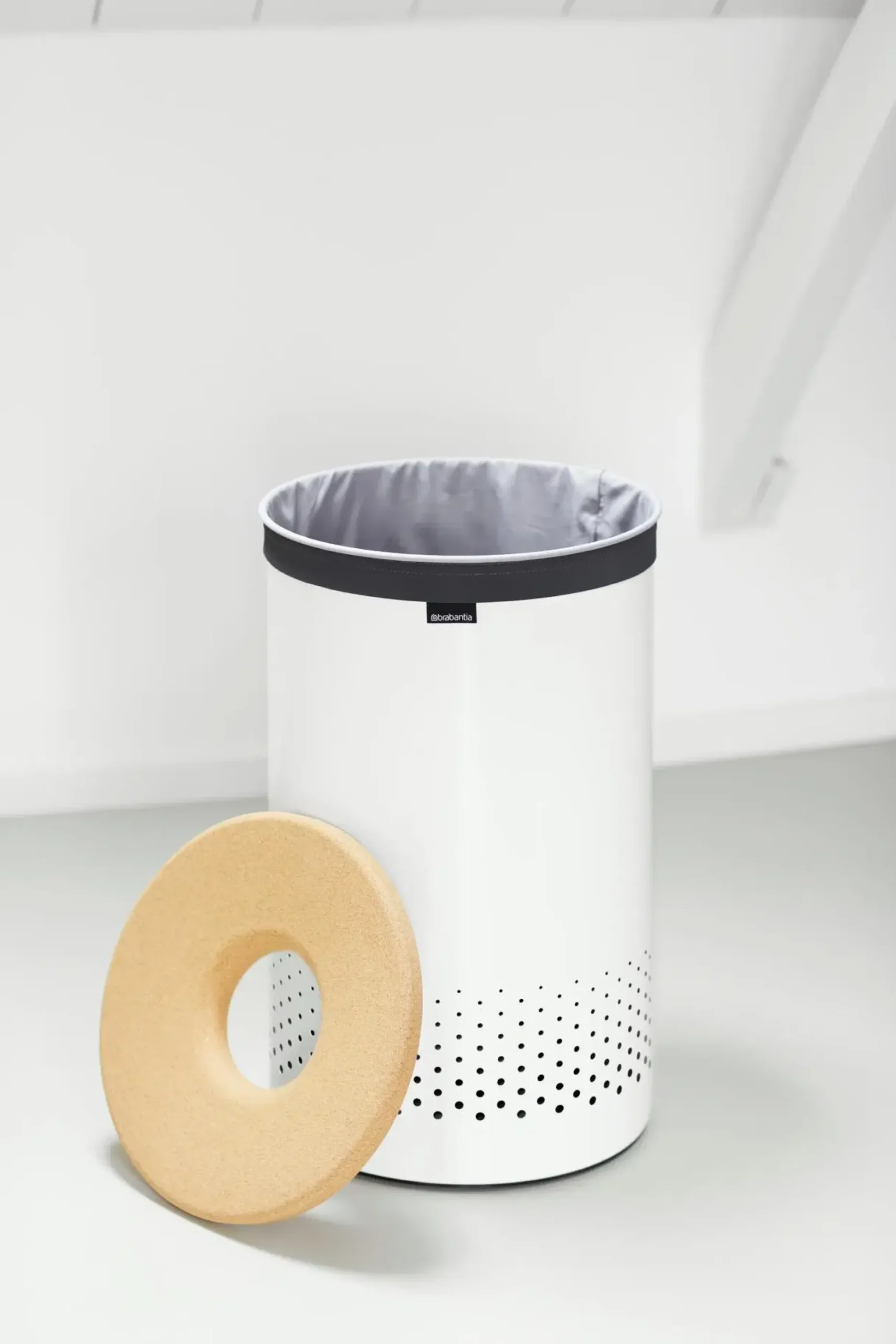 Brabantia pyykkikori 60L korkkikansi white