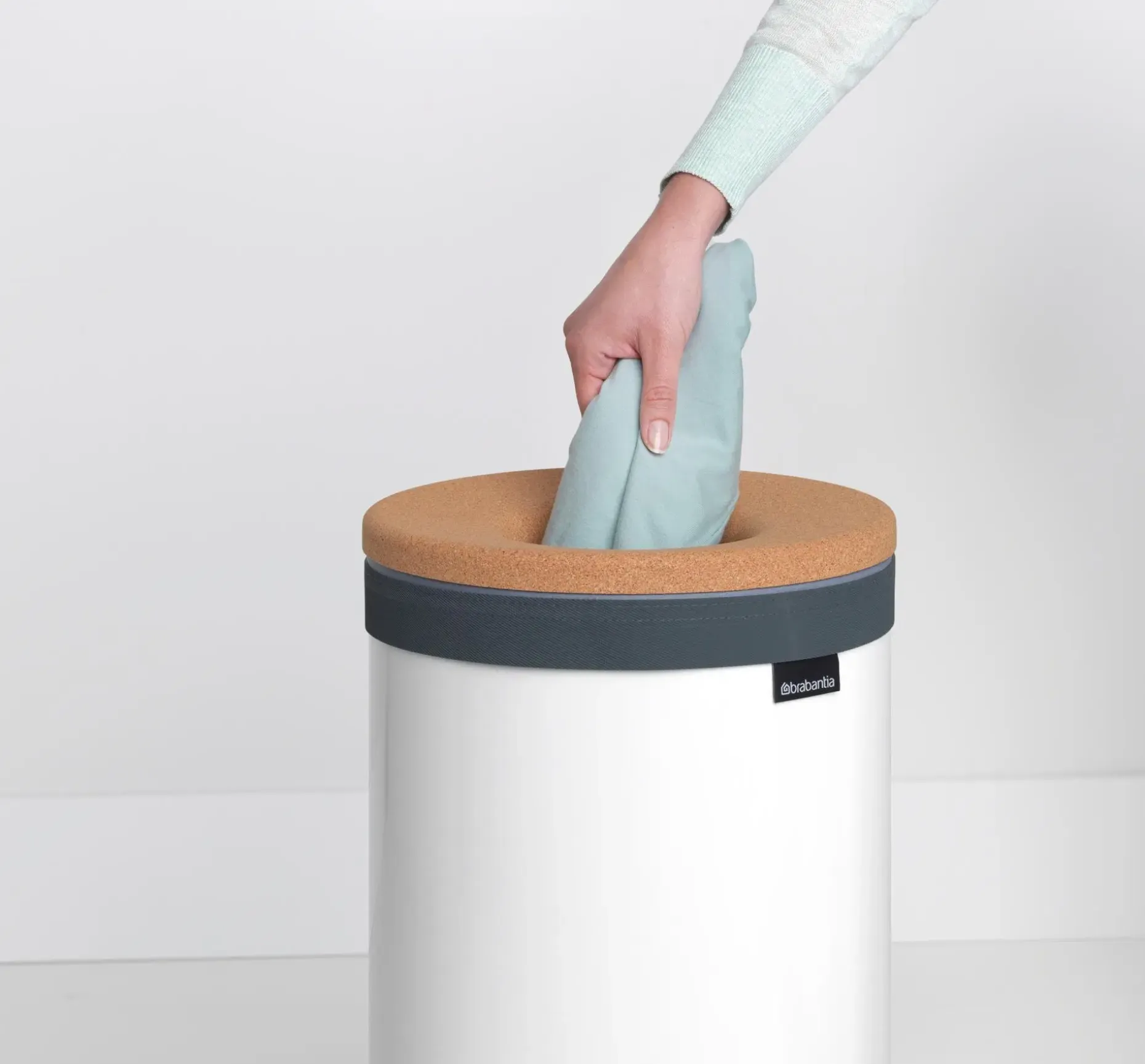 Brabantia pyykkikori 35L korkkikansi white