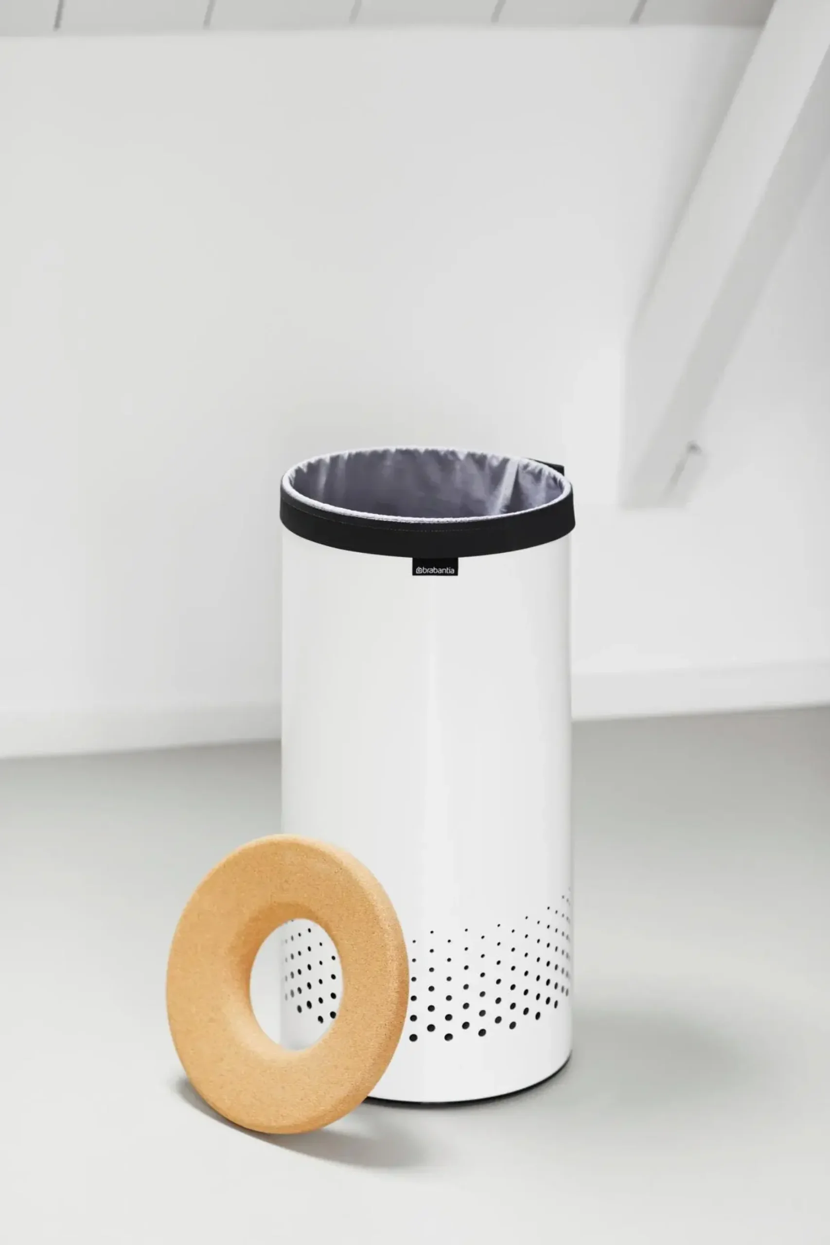 Brabantia pyykkikori 35L korkkikansi white