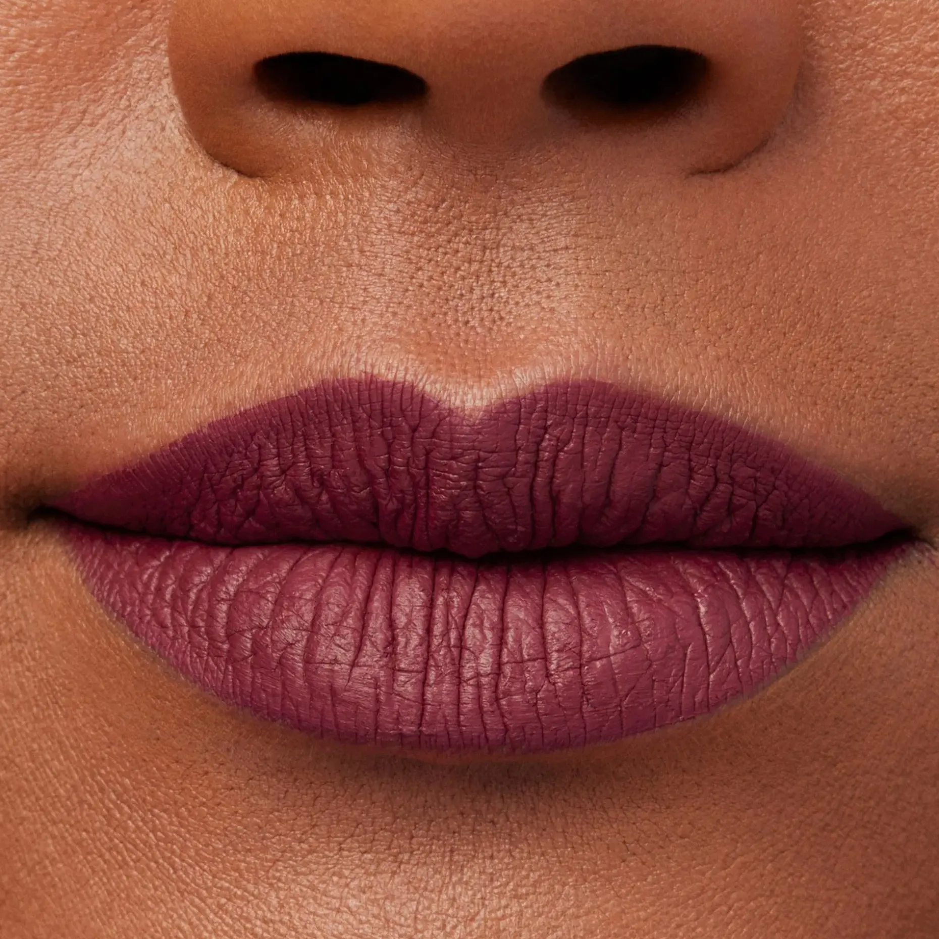 BUXOM Full On Plumping Lipstick mattahuulipuna 3,5ml