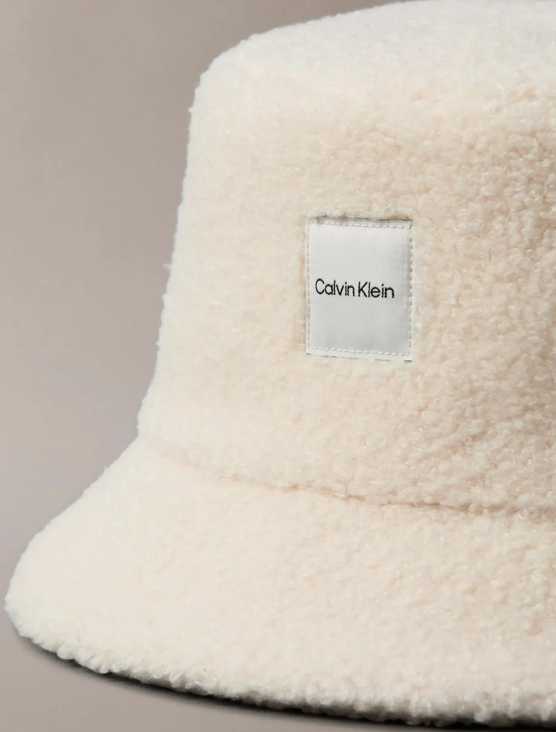 Calvin Klein Boucle with patch hattu