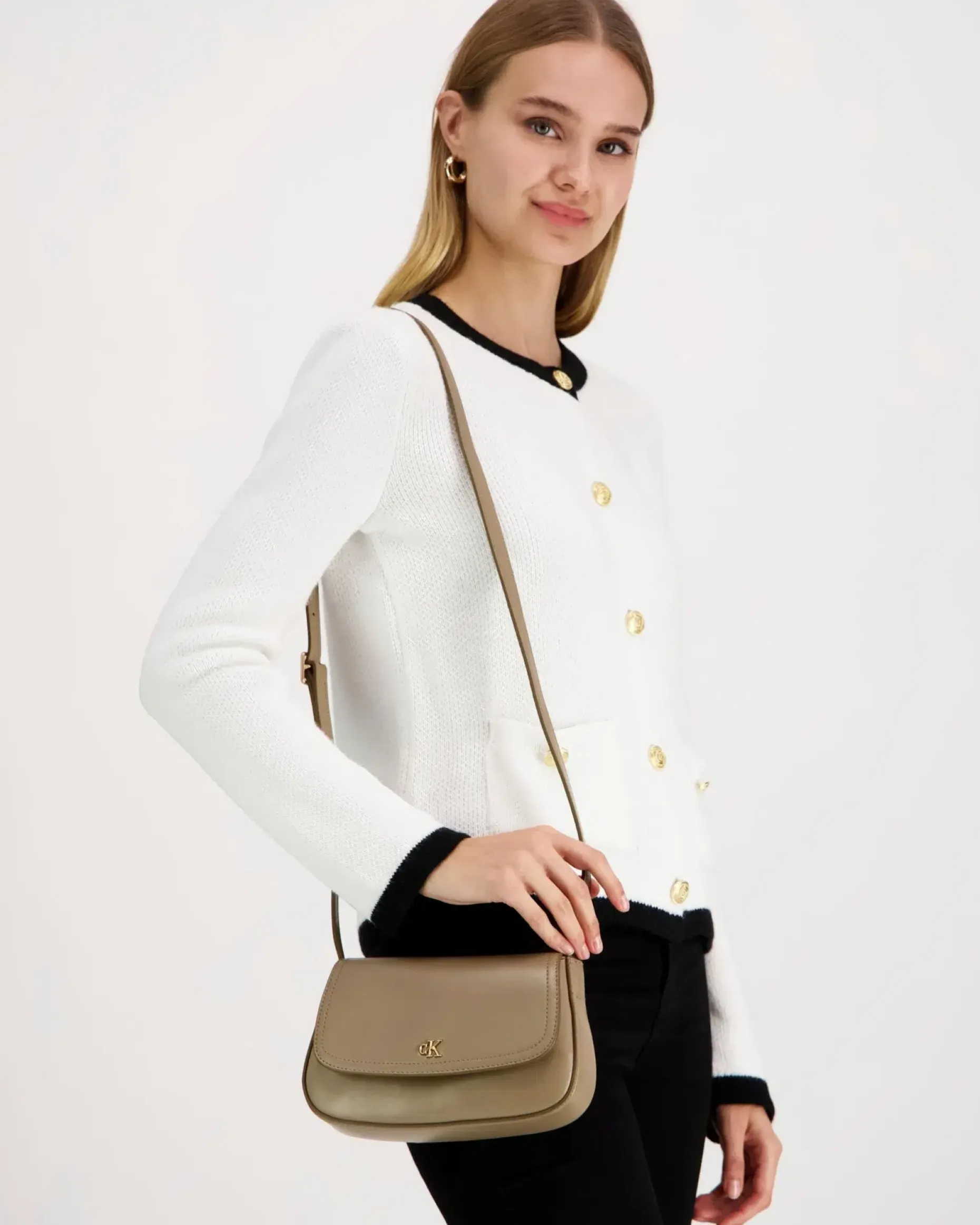 Calvin Klein CK flap olkalaukku