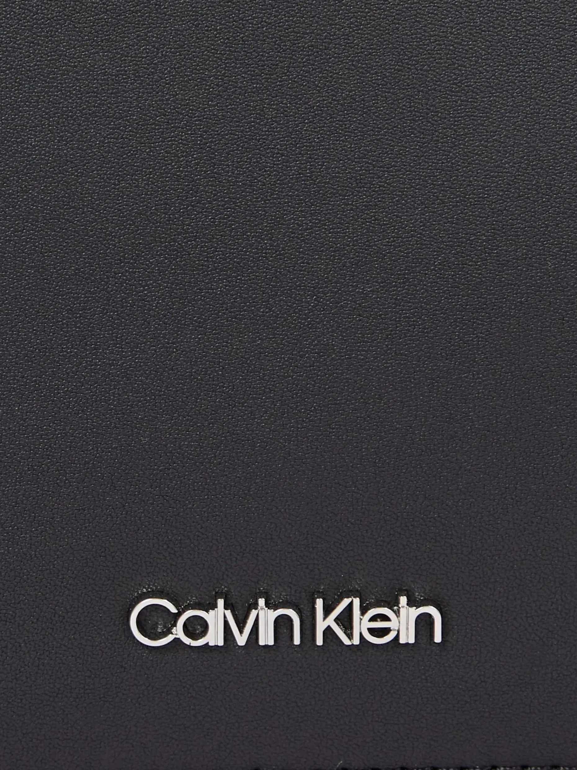 Calvin Klein CK Must kameralaukku