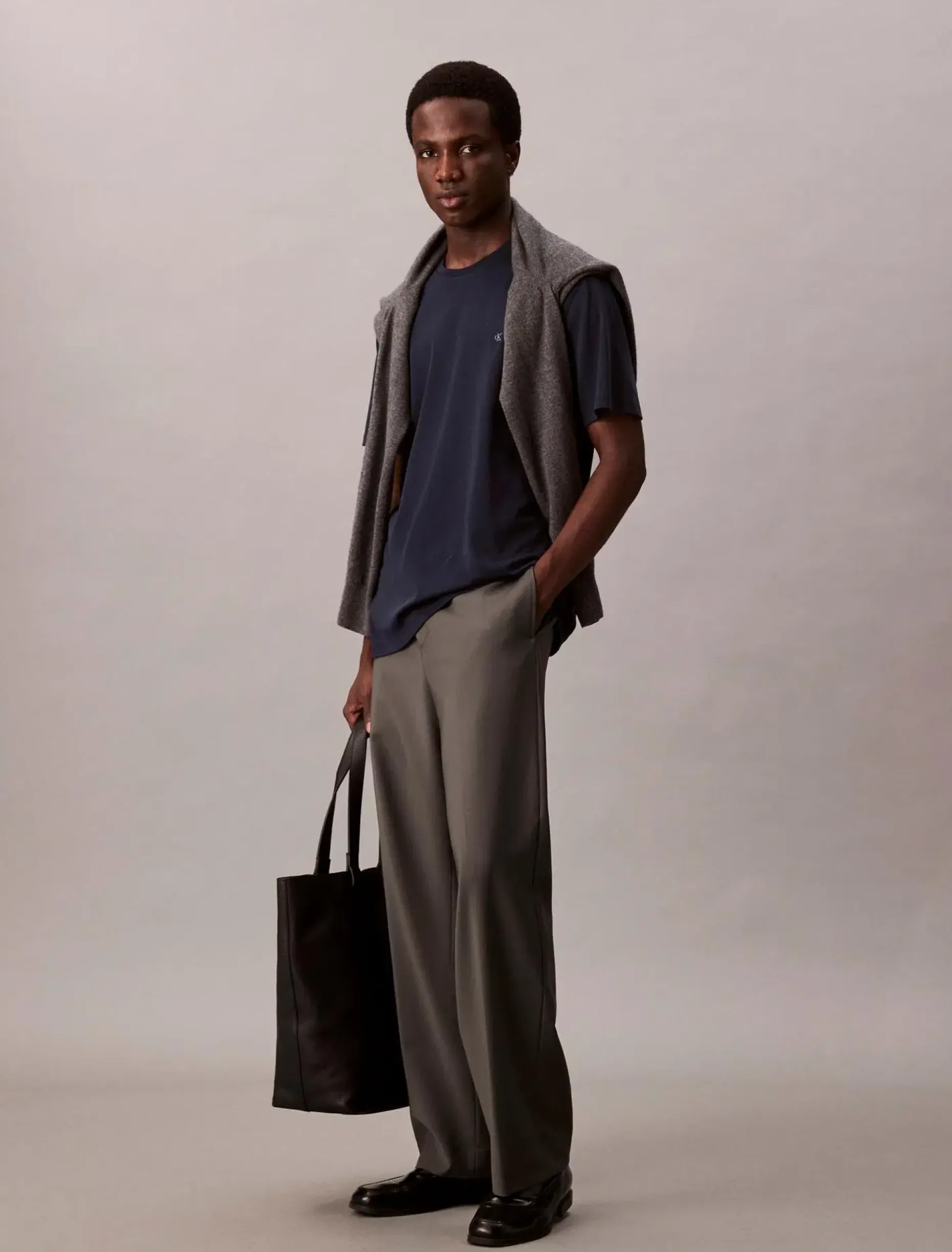 Calvin Klein Ss supima chest emb crewneck t-paita