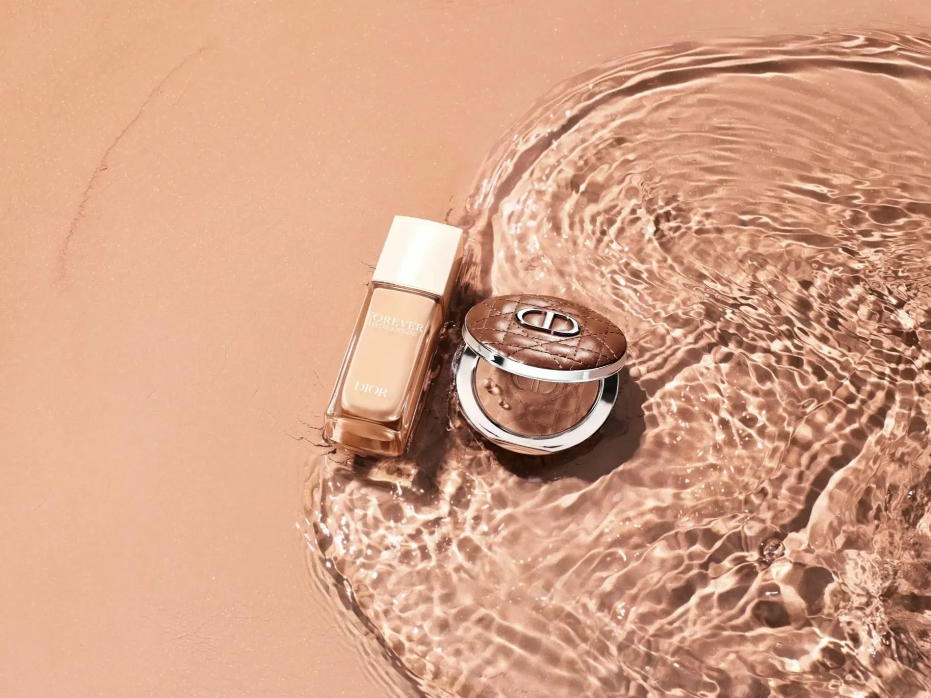 DIOR Forever Hydra Nude 24-Hour Natural Perfection and 48-Hour Hydration Foundation meikkivoide 30 ml