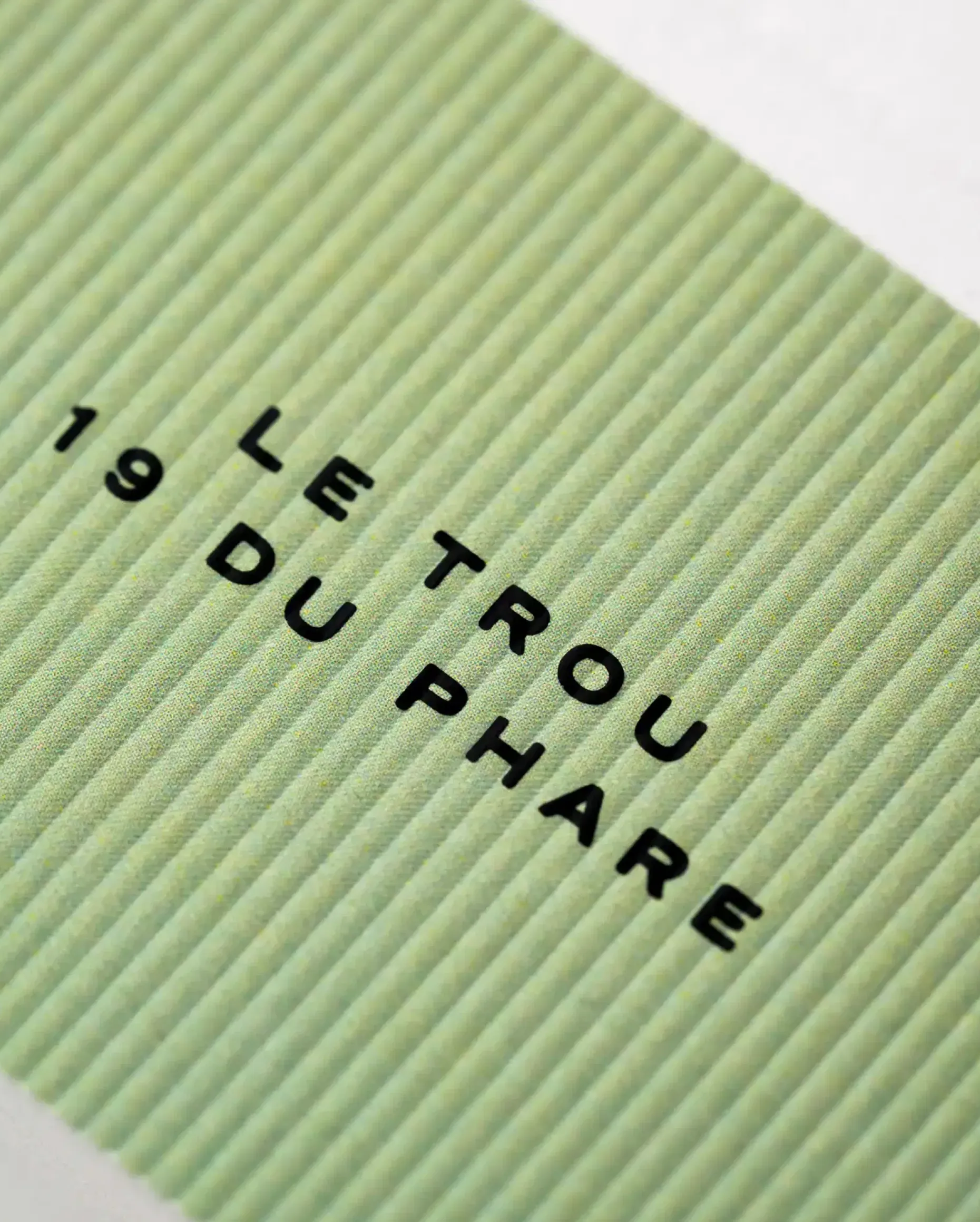 Eight & Bob Perfume Le Trou 19 Du Phare tuoksu 100ml