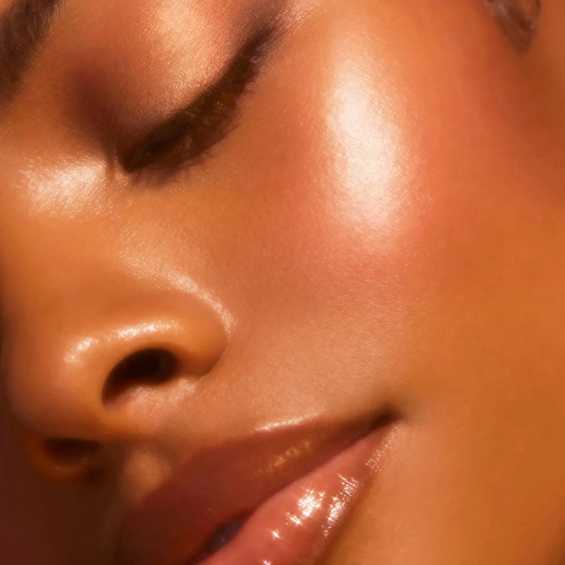 e.l.f. Halo Glow Blush Beauty Wand poskipuna 10 ml