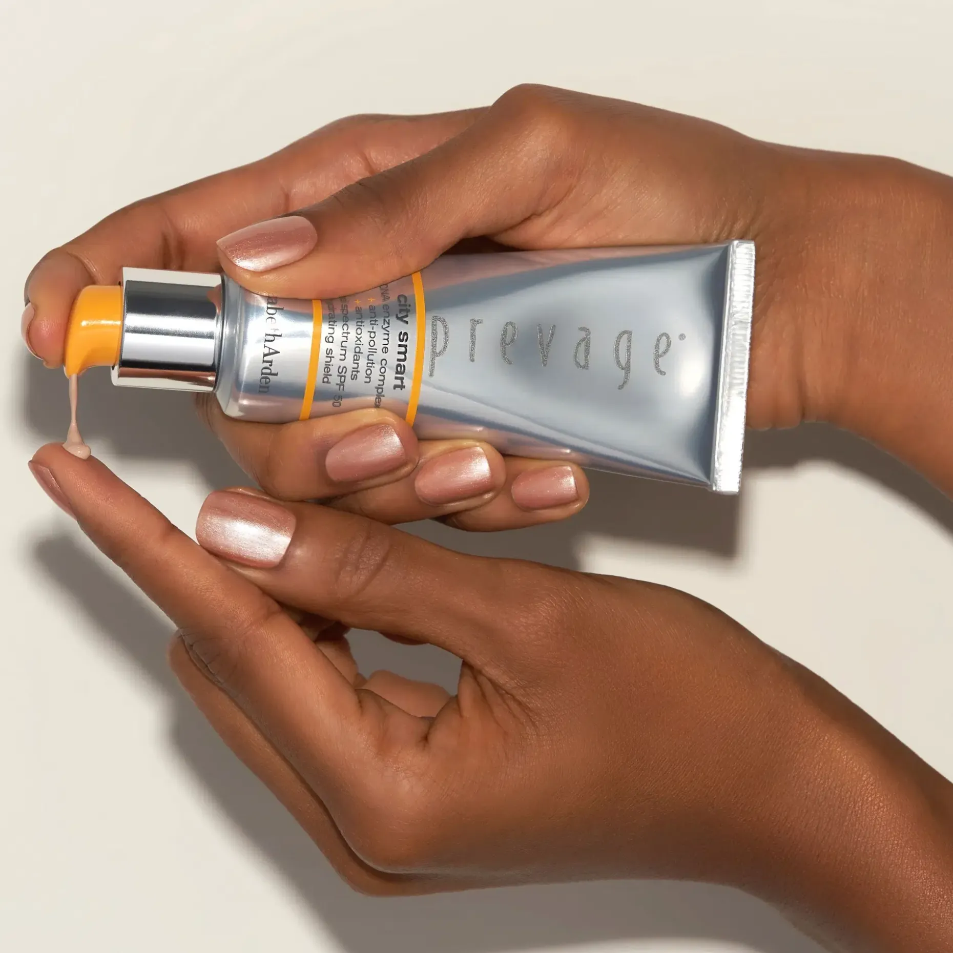 Elizabeth Arden Anti-aging City smart kasvovoide 40 ml