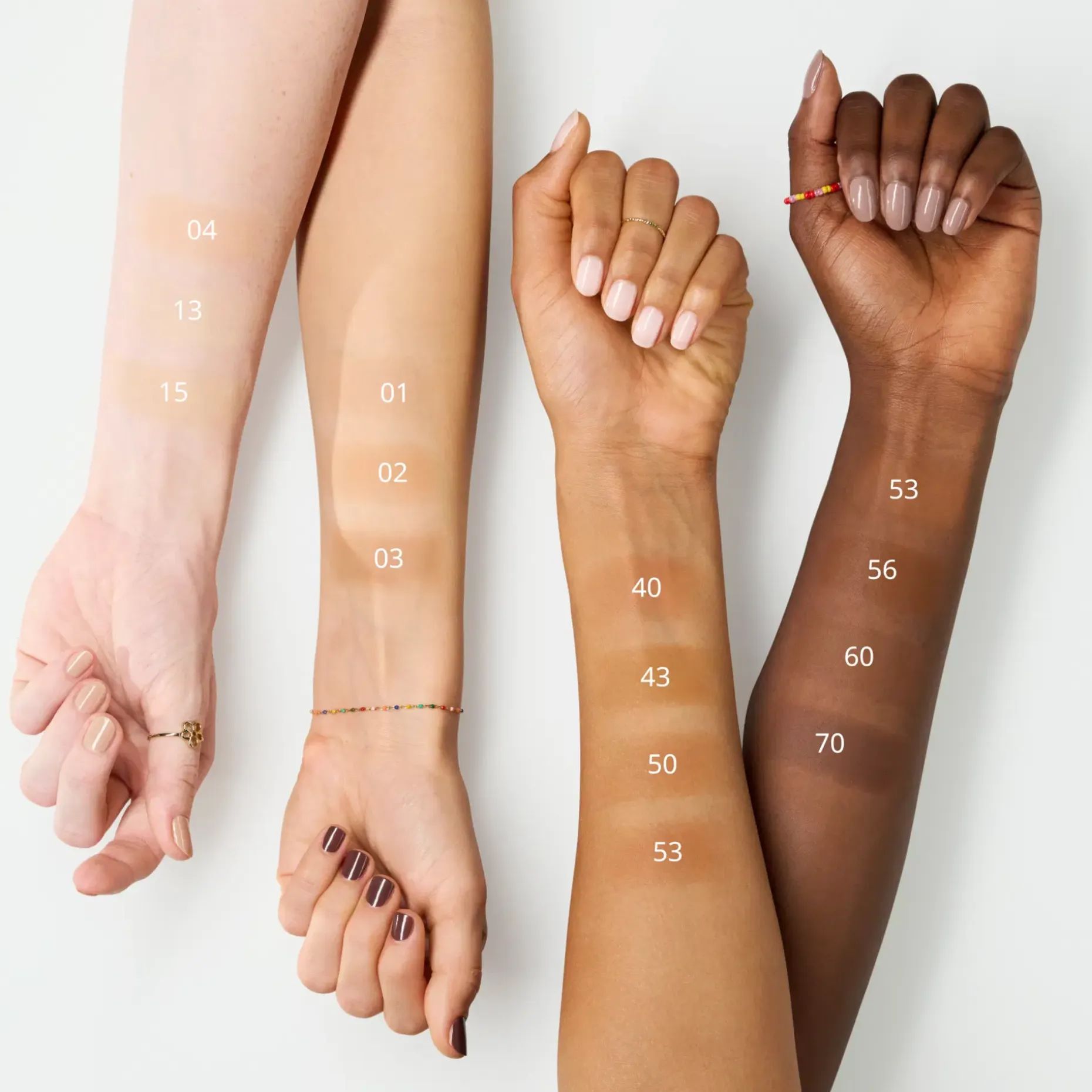 essence NATURAL MATTE MOUSSE meikkivoide 16 g