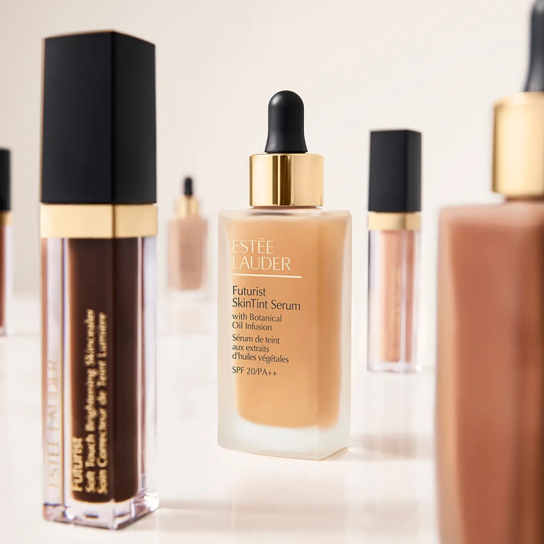 Estée Lauder Futurist Skintint Serum SPF 20 meikkivoide 30 ml