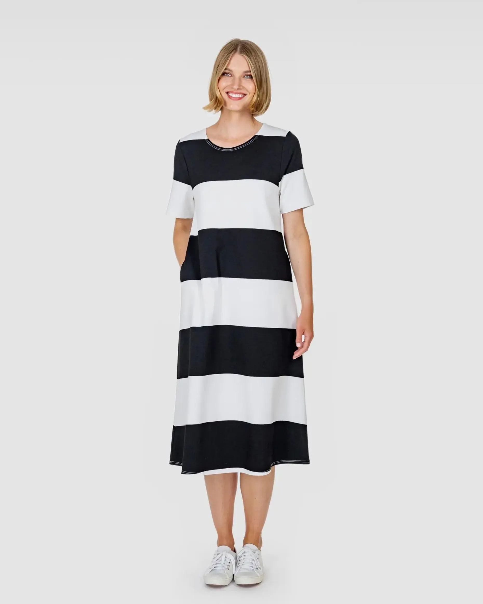 Falla Finland Tarina mekko