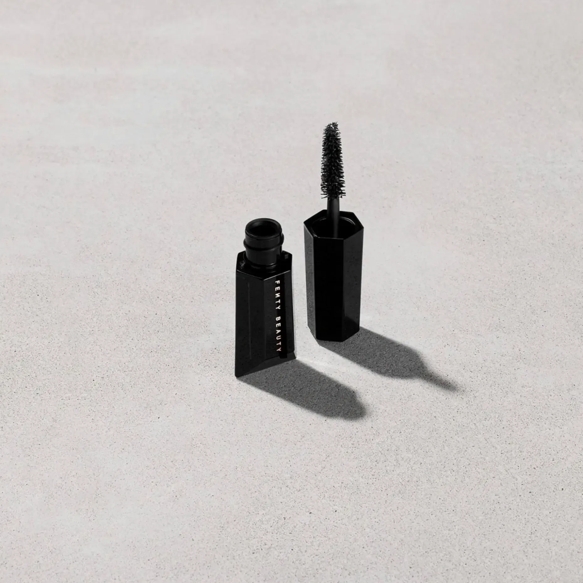 Fenty Beauty Mini Hella Thicc Volumizing Mascara 6,5 ml