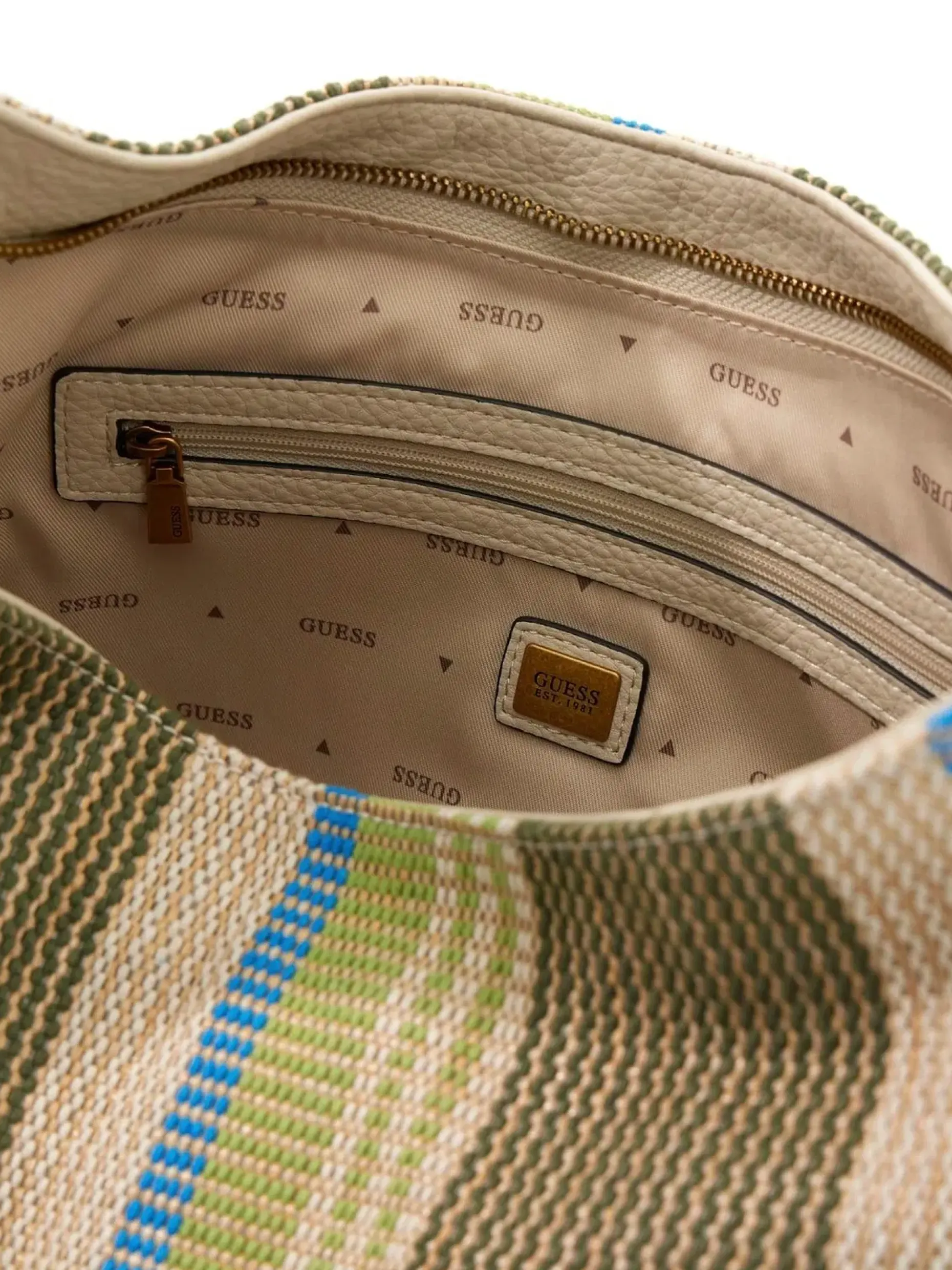 GUESS Camden shoulder bag