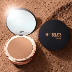 It Cosmetics Bye Bye Pores Bronzer aurinkopuuteri 9 ml