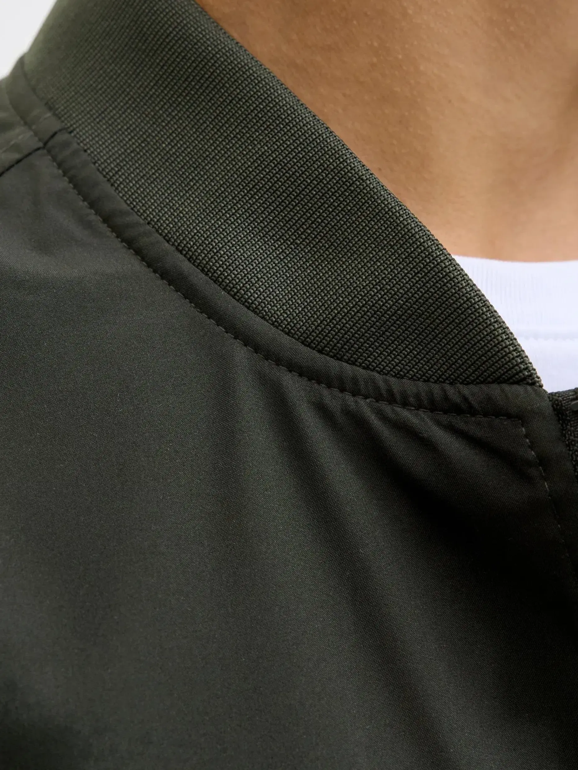 Jack & Jones Jjecharge bomber takki