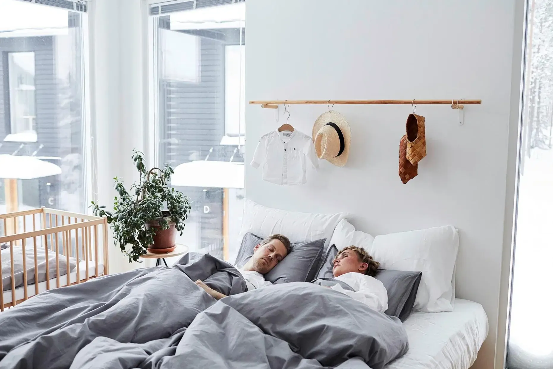 Joutsen Suoja untuvapeitto, keskilämmin 220x220 cm 800g