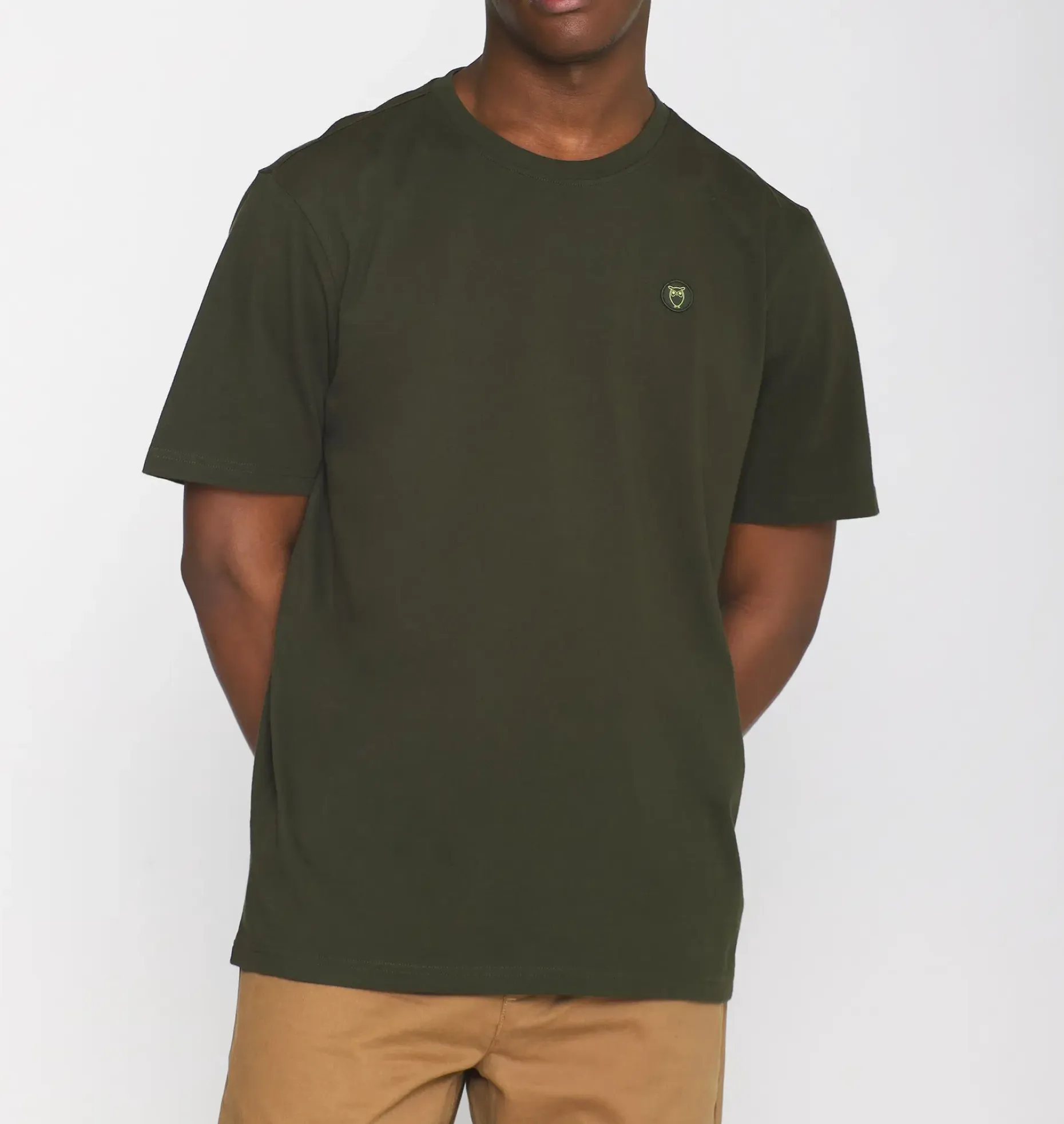 Knowledge Cotton Apparel Loke badge t-paita