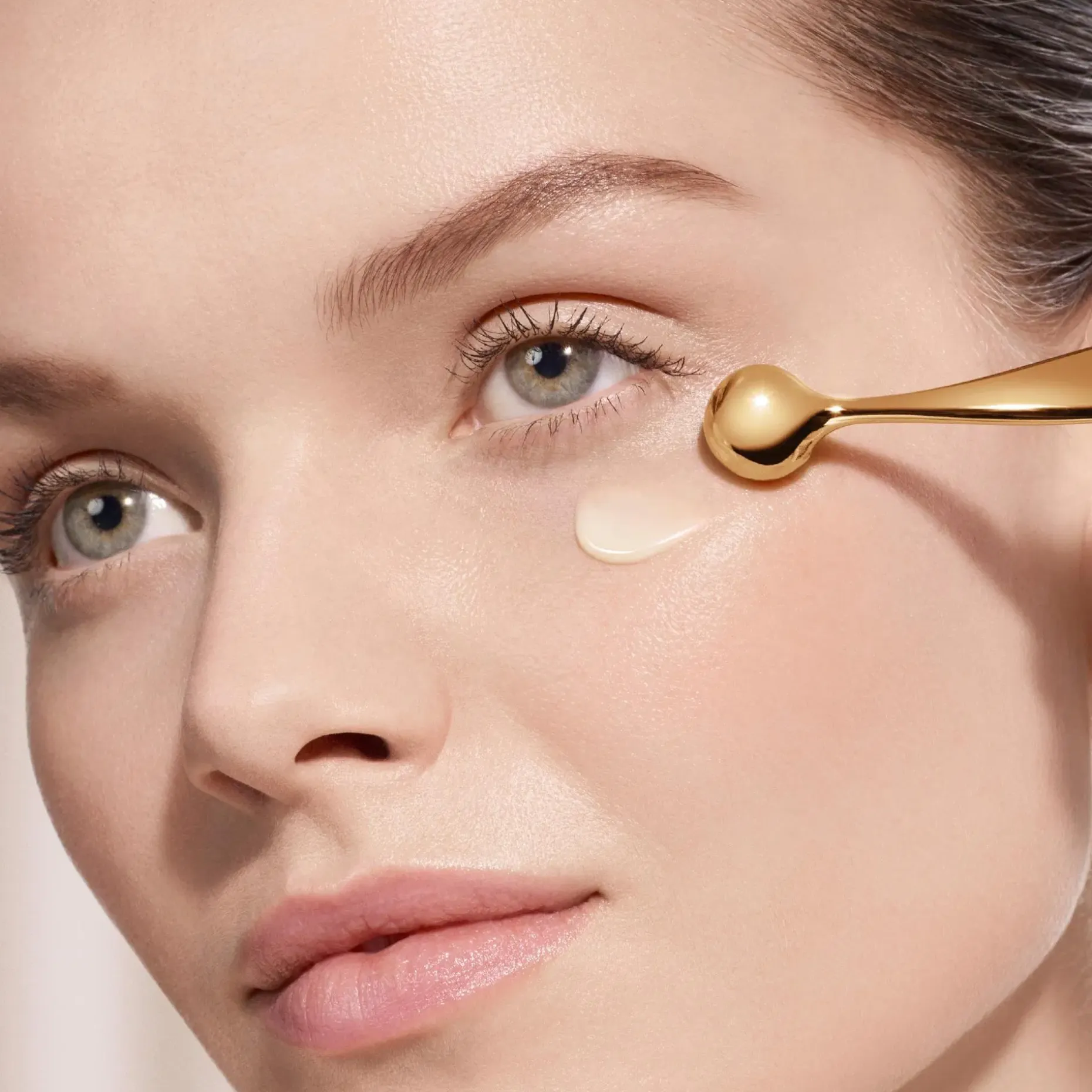 Lancôme Absolue Revitalizing Eye Cream silmänympärysvoide 20 ml