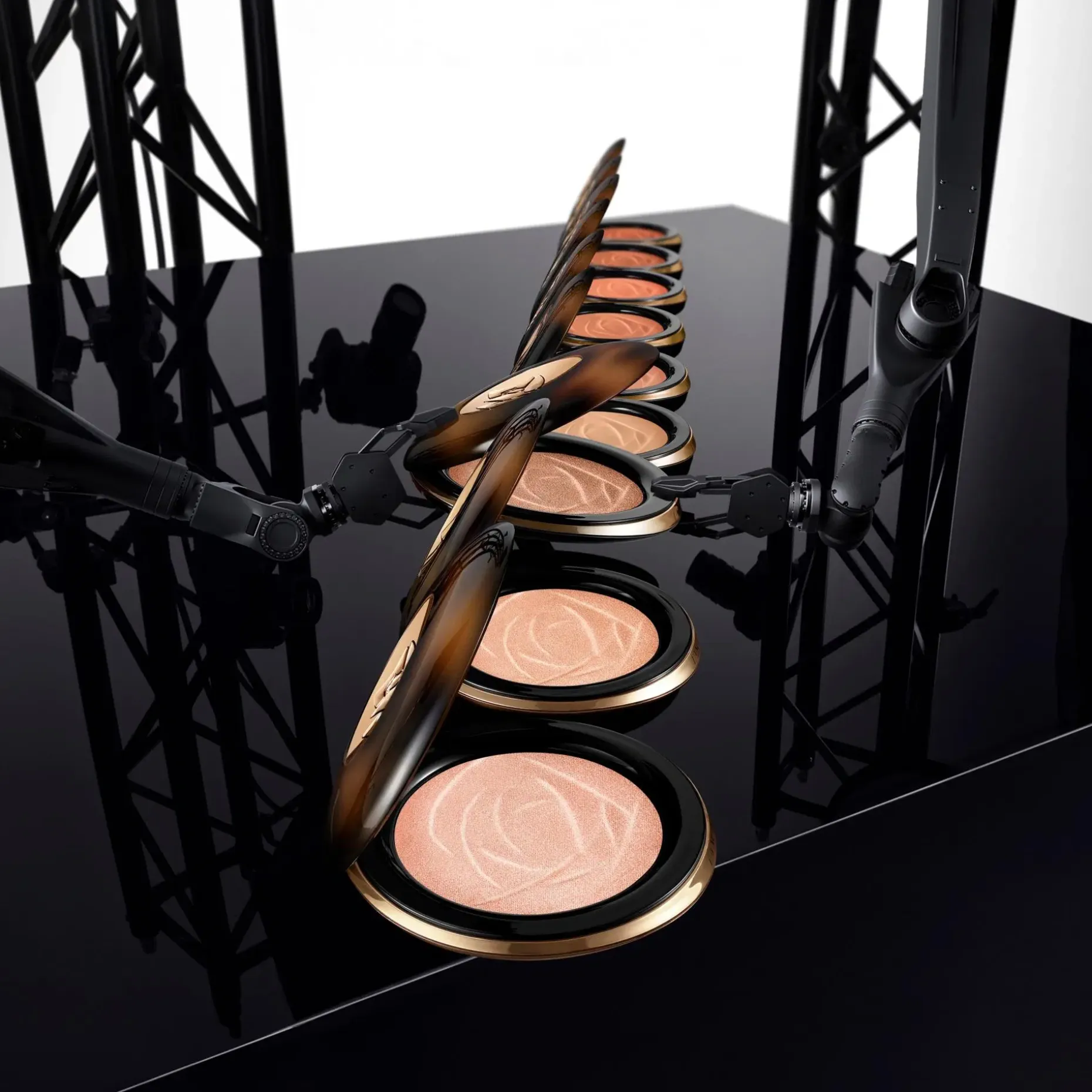 Lancôme Teint Idole Ultra Wear C.E. Skin Transforming Highlighter korostuspuuteri 10 g