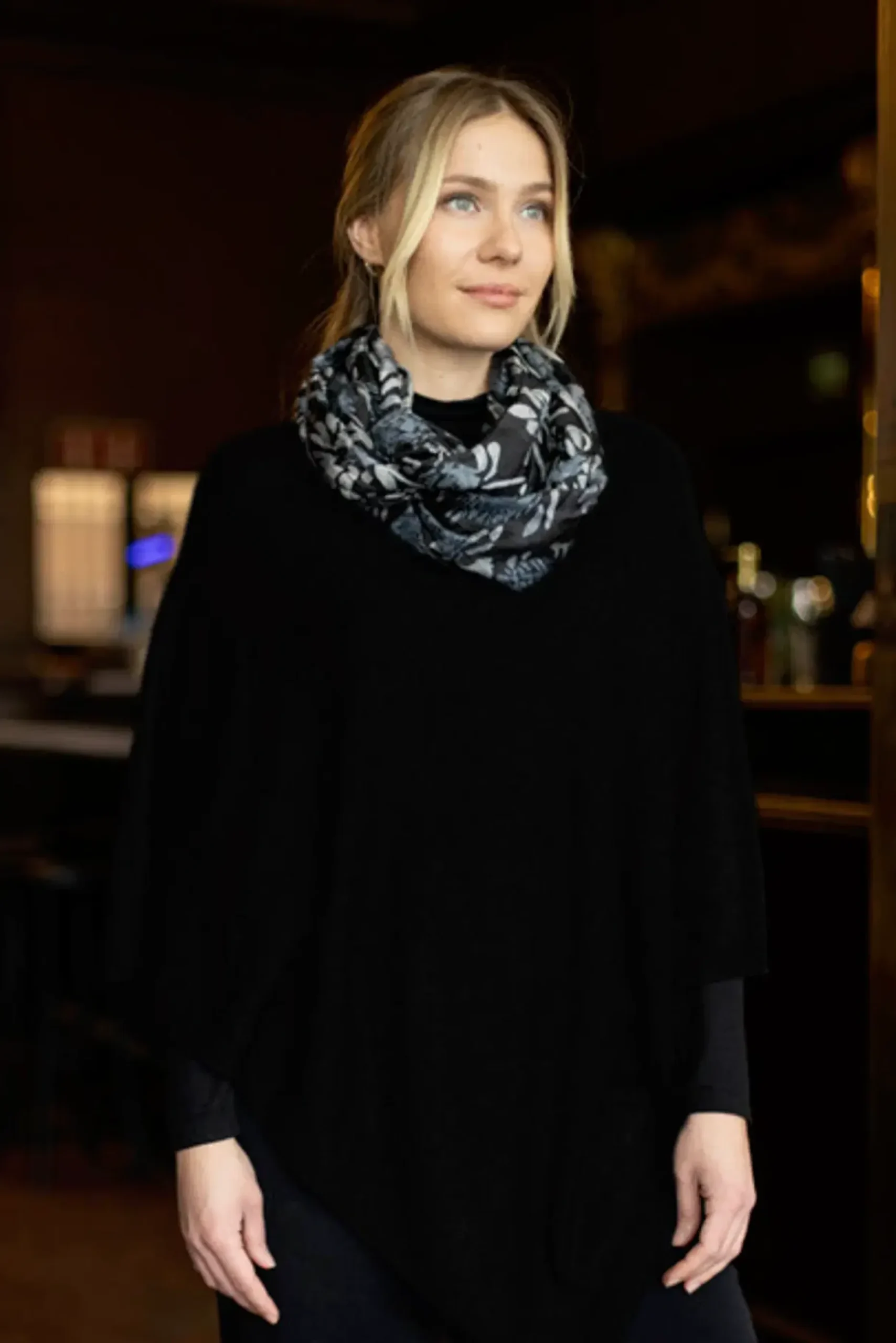 Lasessor Juolas poncho