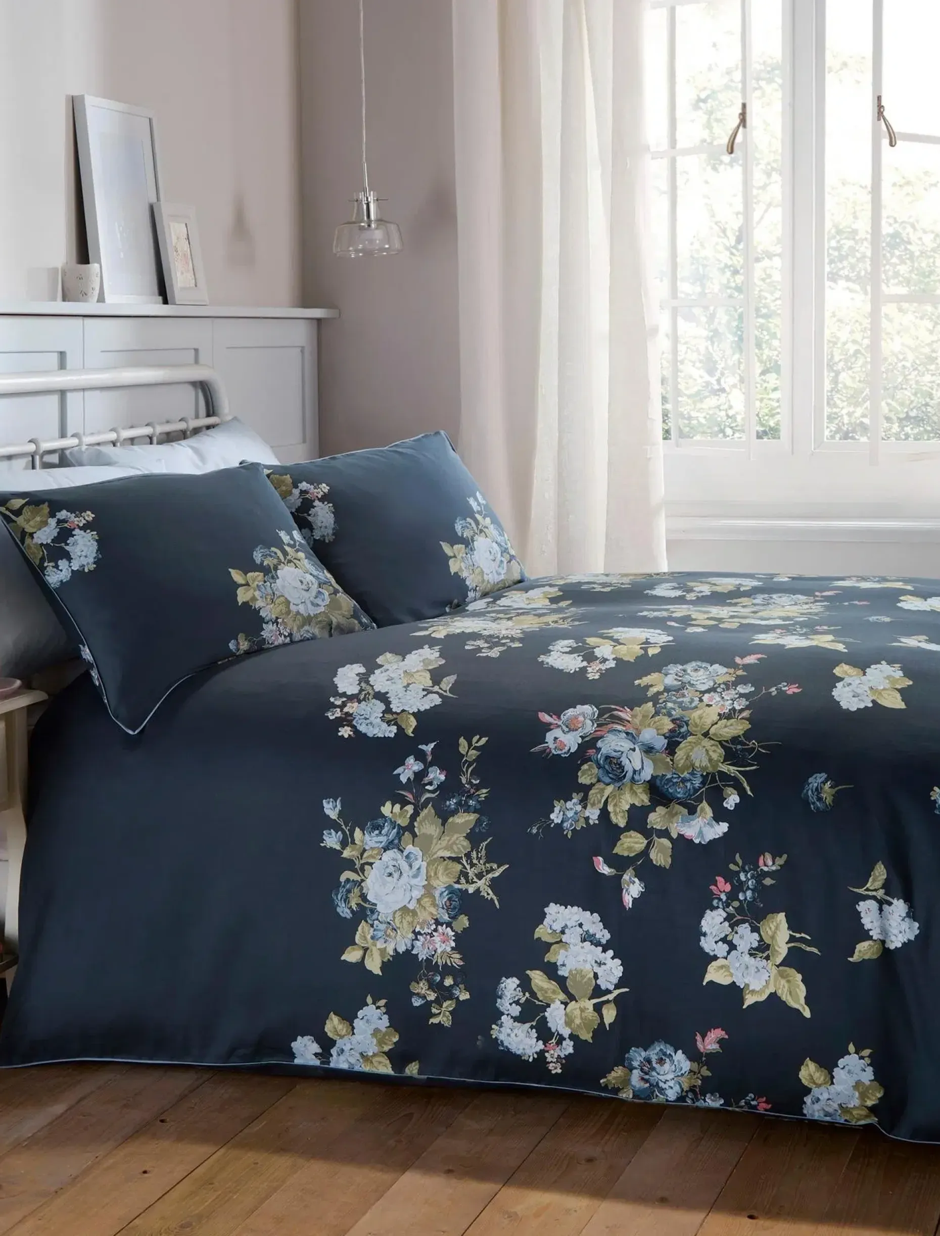 Laura Ashley Rosemore tuplapussilakanasetti 230x220 + 2kpl 50x60cm midnight