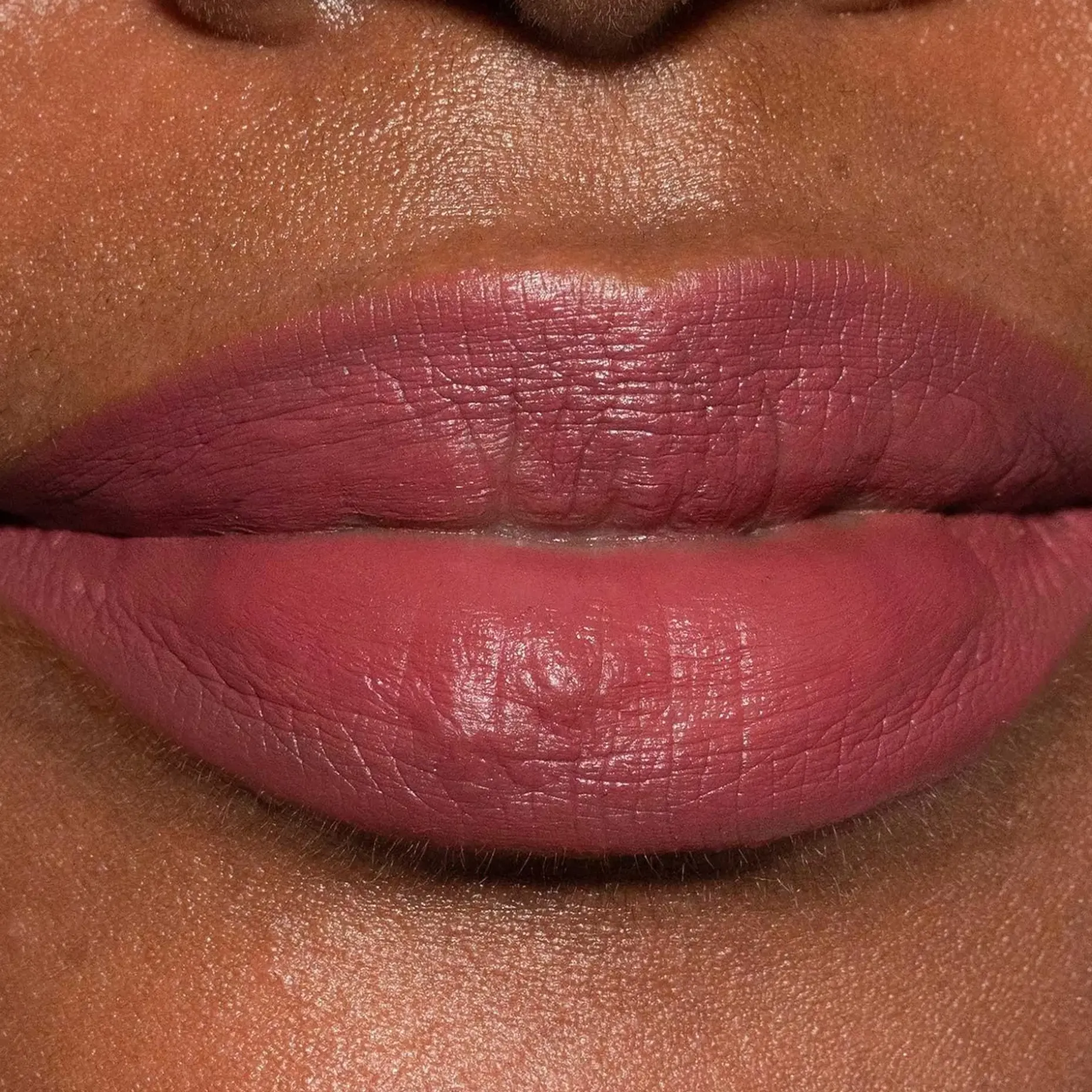 LH cosmetics Crayon -monikäyttöinen rajauskynä 1,1 g