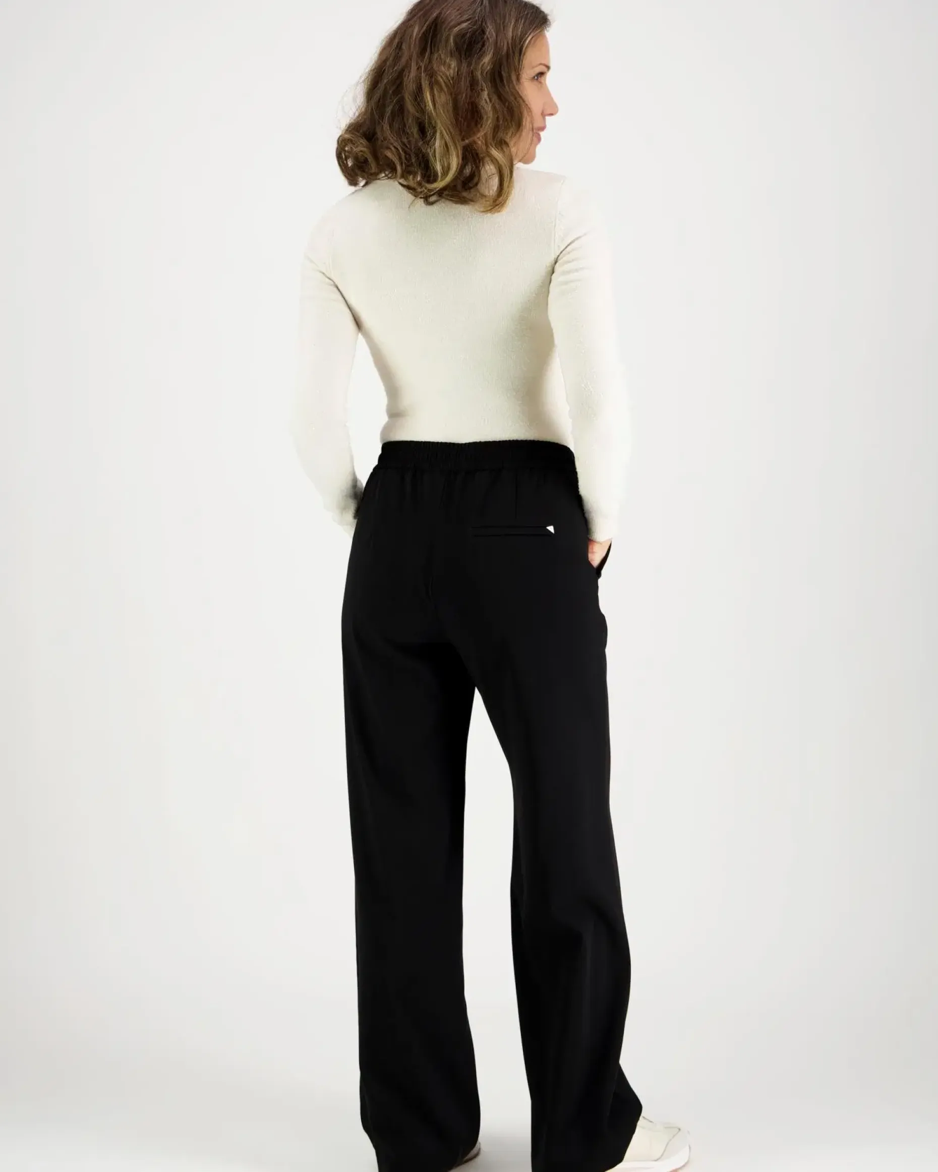 Mac christy floating crepe housut