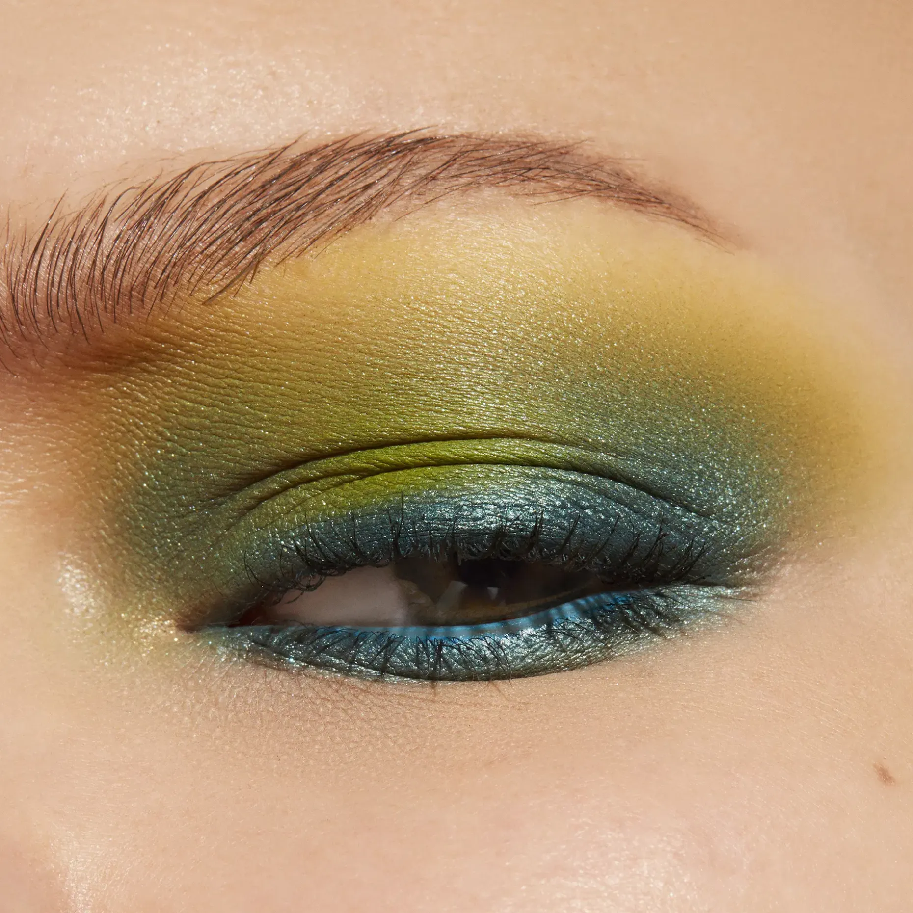 MAC Connect In Colour x12 Eye Shadow Palette luomiväripaletti 12,2 g