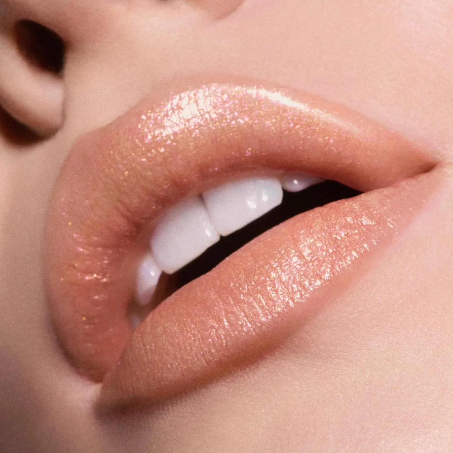 MAC Cosmetics Dazzlelips Crayon -huulipuna 1,5 g