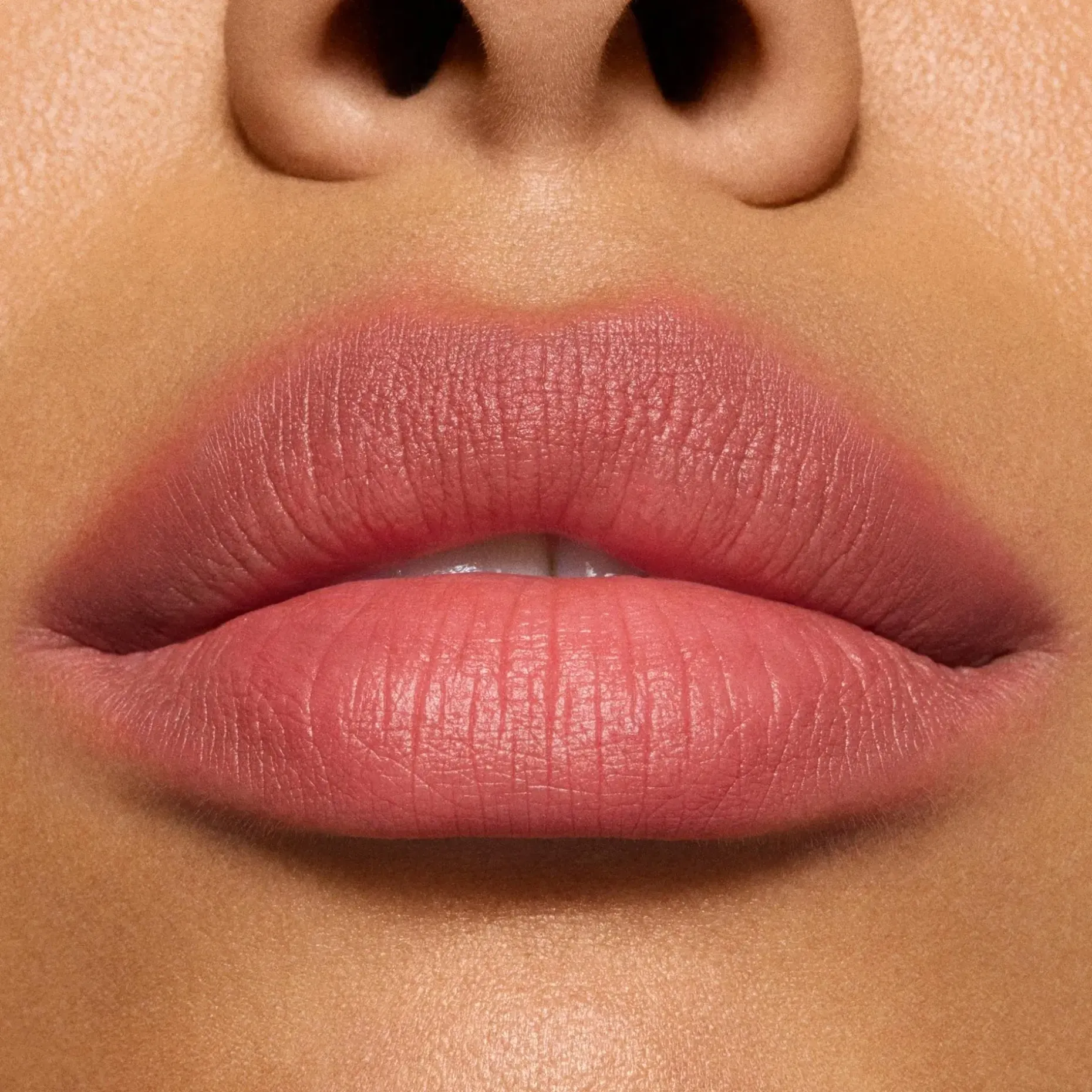 MAC Cosmetics Powder Kiss Hazy Matte Lipstick -huulipuna 3,5 g