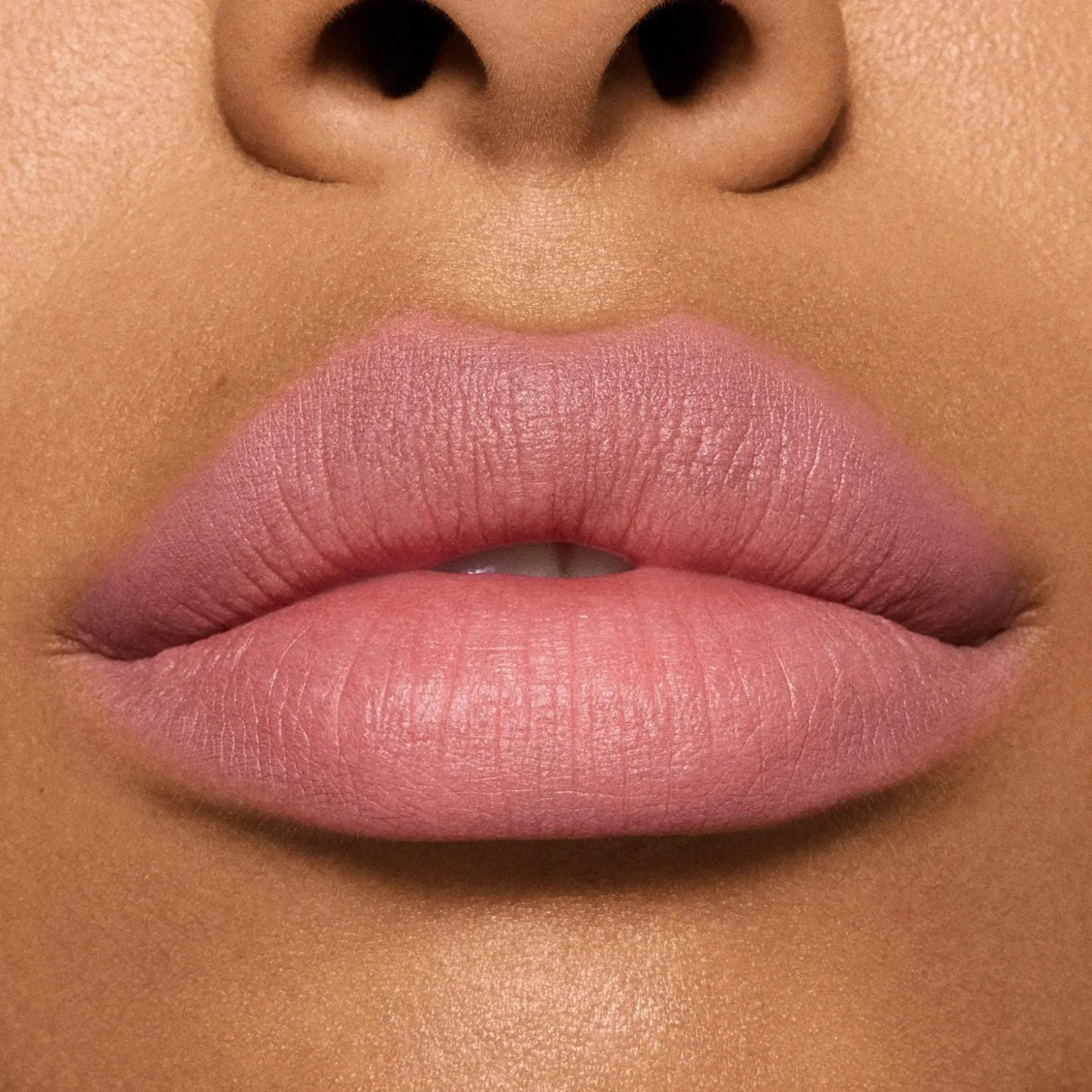 MAC Cosmetics Powder Kiss Hazy Matte Lipstick -huulipuna 3,5 g