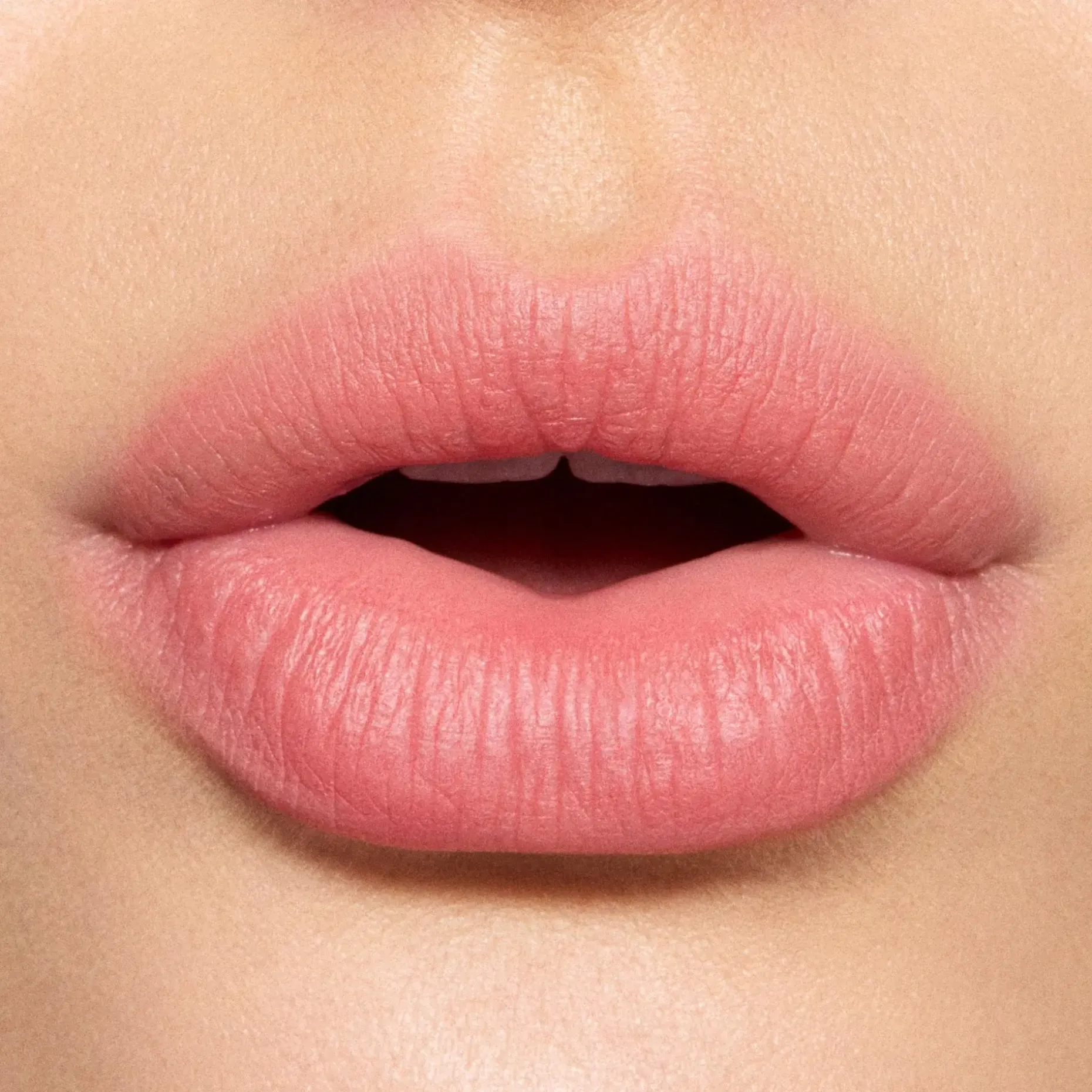 MAC Cosmetics Powder Kiss Hazy Matte Lipstick -huulipuna 3,5 g