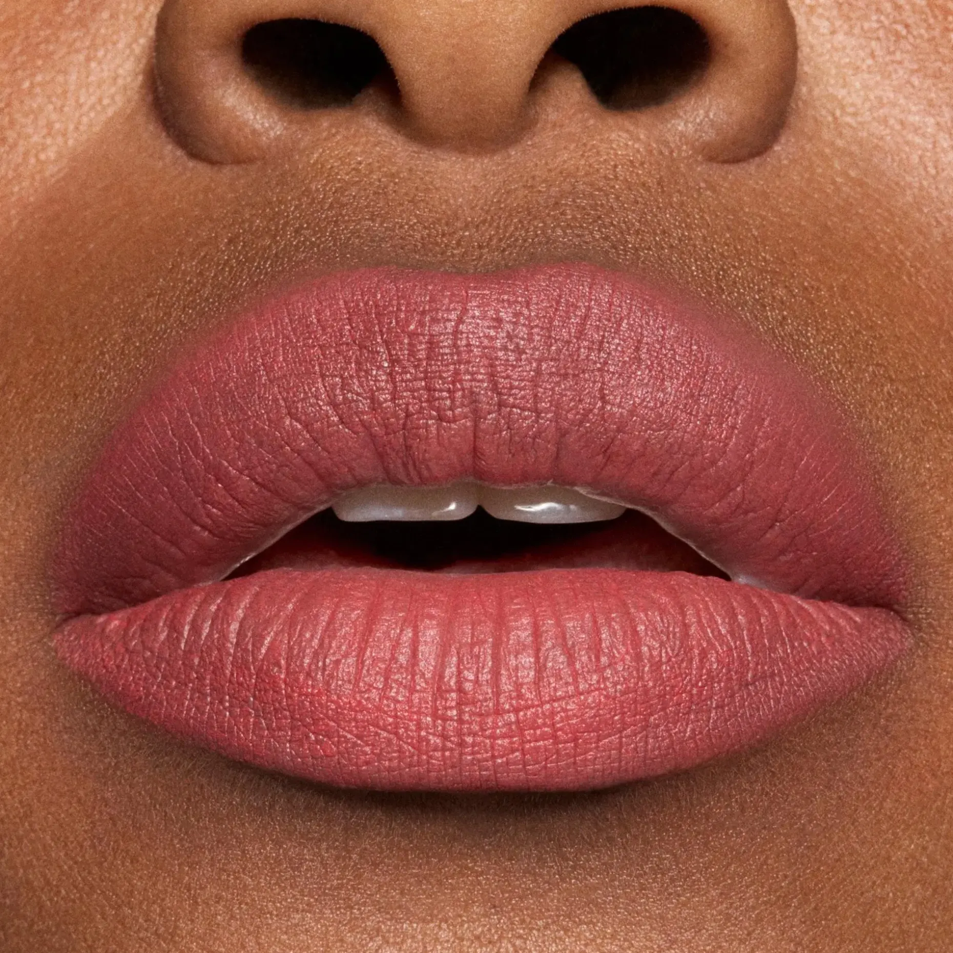 MAC Cosmetics Powder Kiss Hazy Matte Lipstick -huulipuna 3,5 g