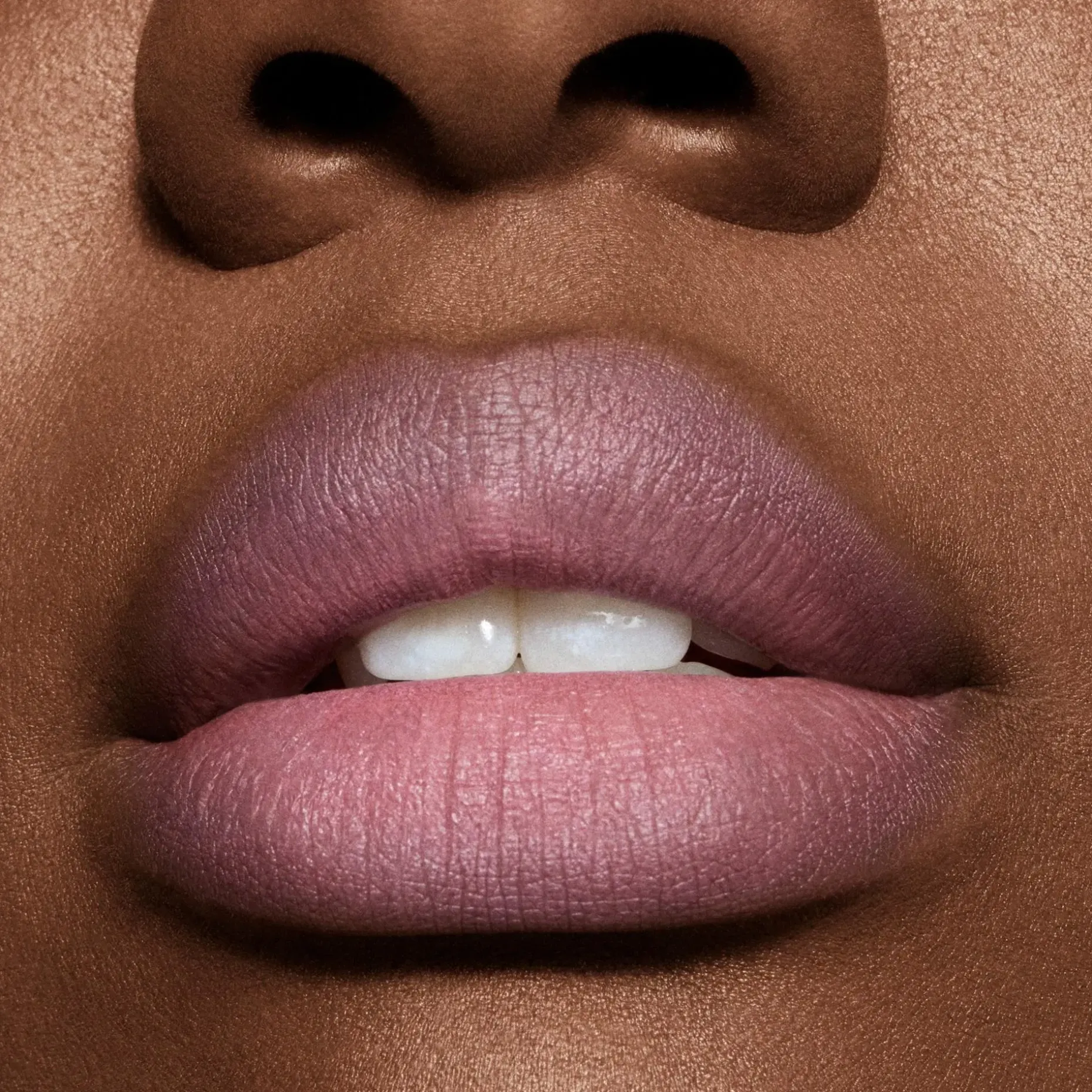MAC Cosmetics Powder Kiss Hazy Matte Lipstick -huulipuna 3,5 g