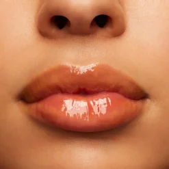 MAC Cosmetics Squirt Plumping Lipgloss Stick -huulikiilto 2,3 g