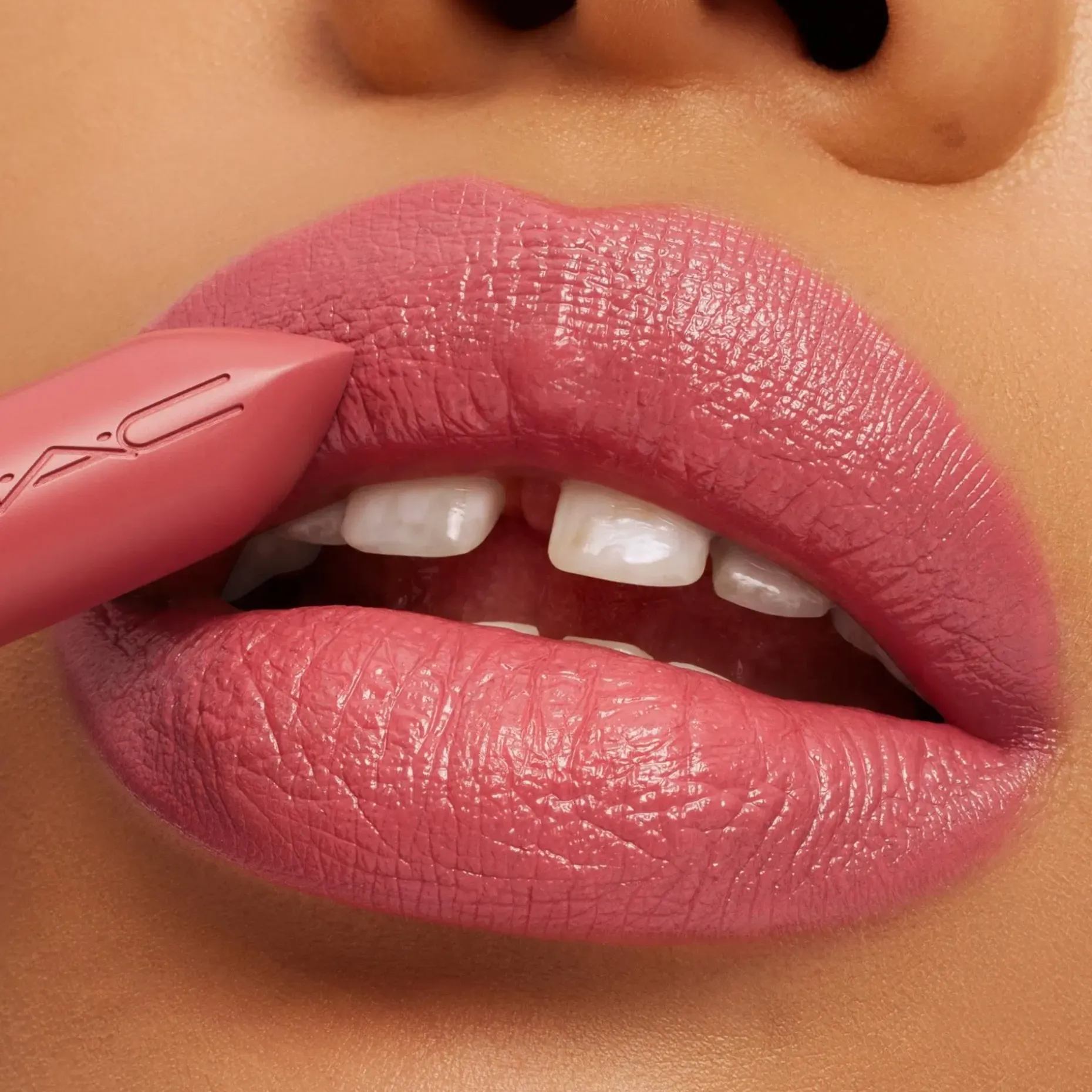 MAC Macximal Sleek Satin Lipstick huulipuna 3,5 g