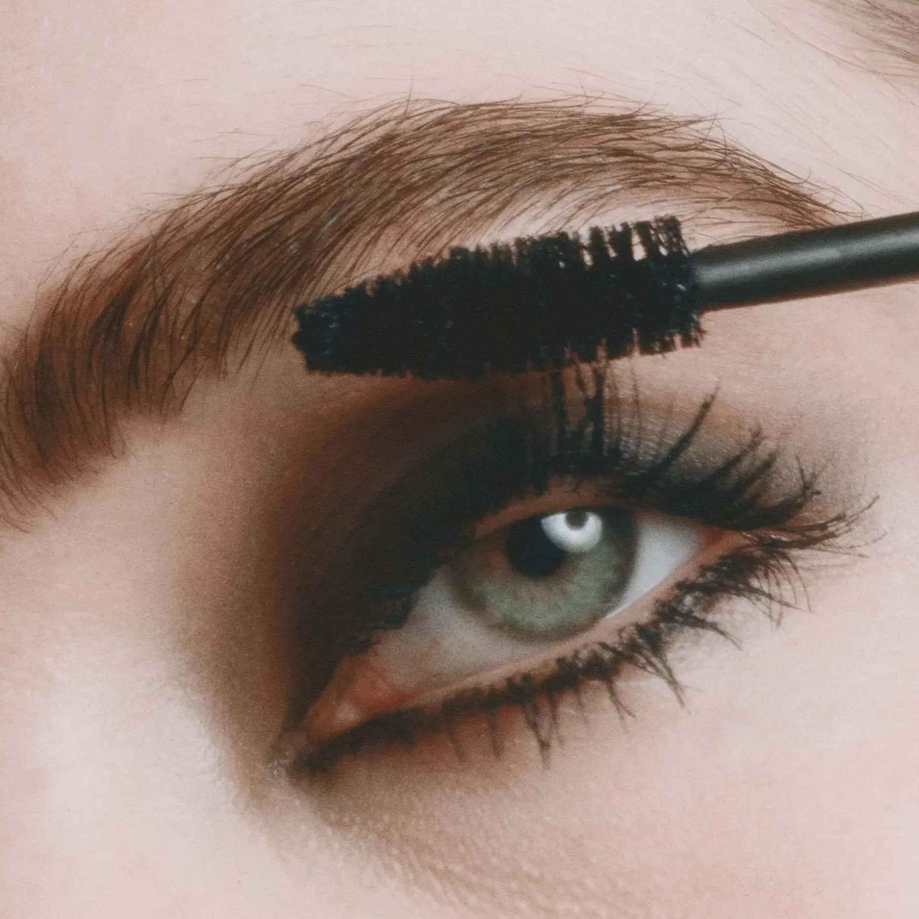 Madara Come Closer Infinite Lash ripsiväri 6ml