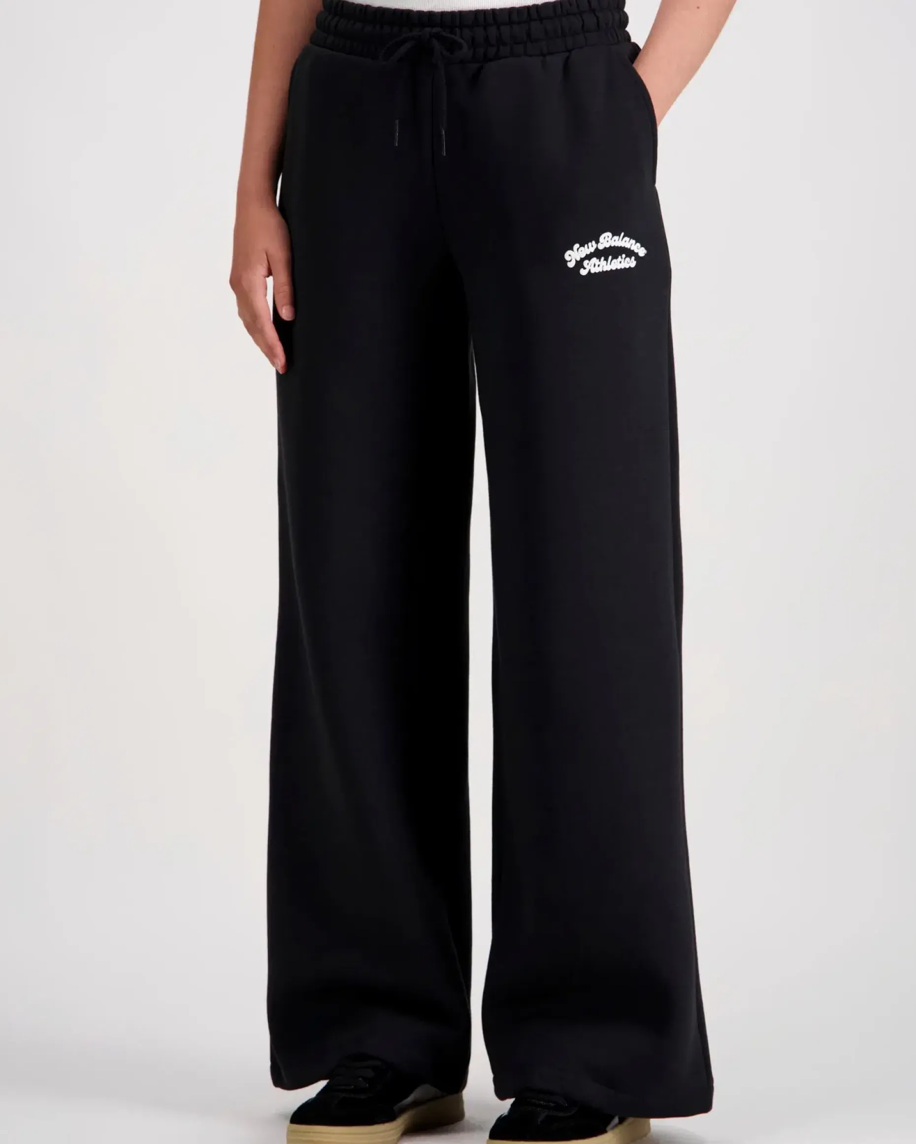 New Balance Linear Heritage Fleece Wide Leg housut