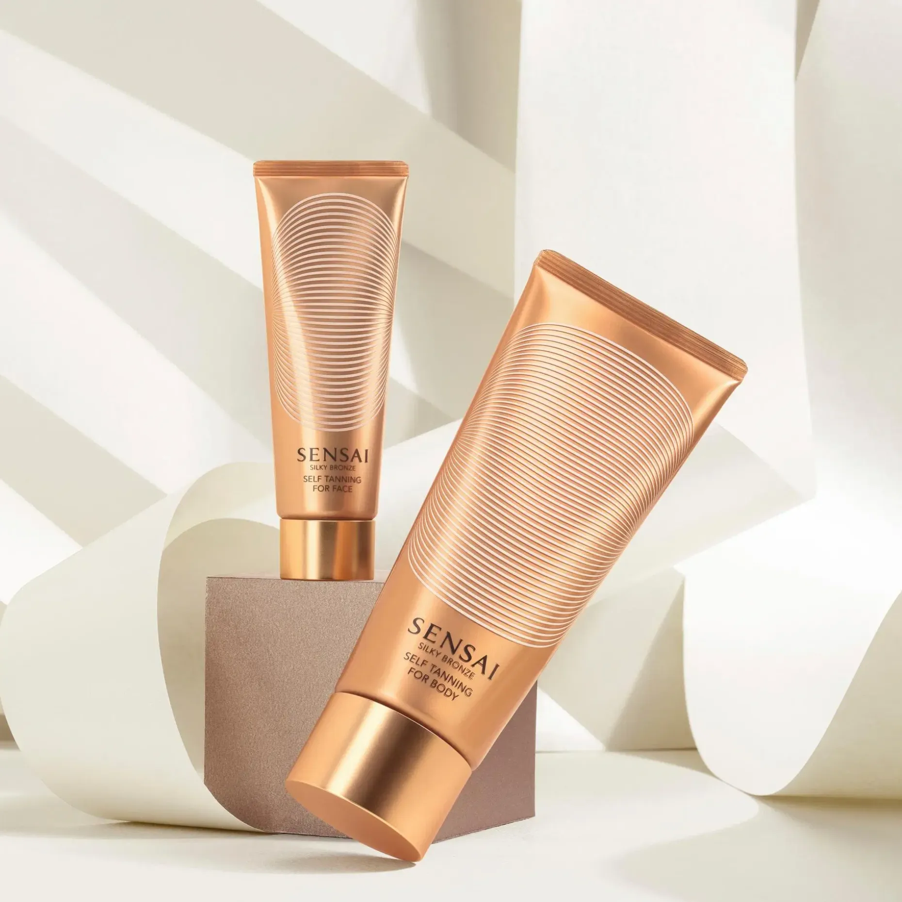 SENSAI Silky Bronze Self Tanning for Face itseruskettava geelivoide kasvoille 50 ml