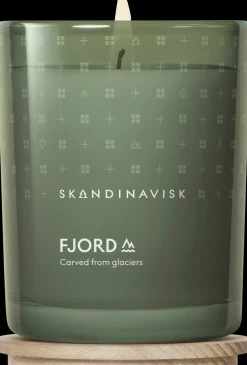 Skandinavisk FJORD Tuoksukynttilä puukannella 200g, vaaleanvihreä