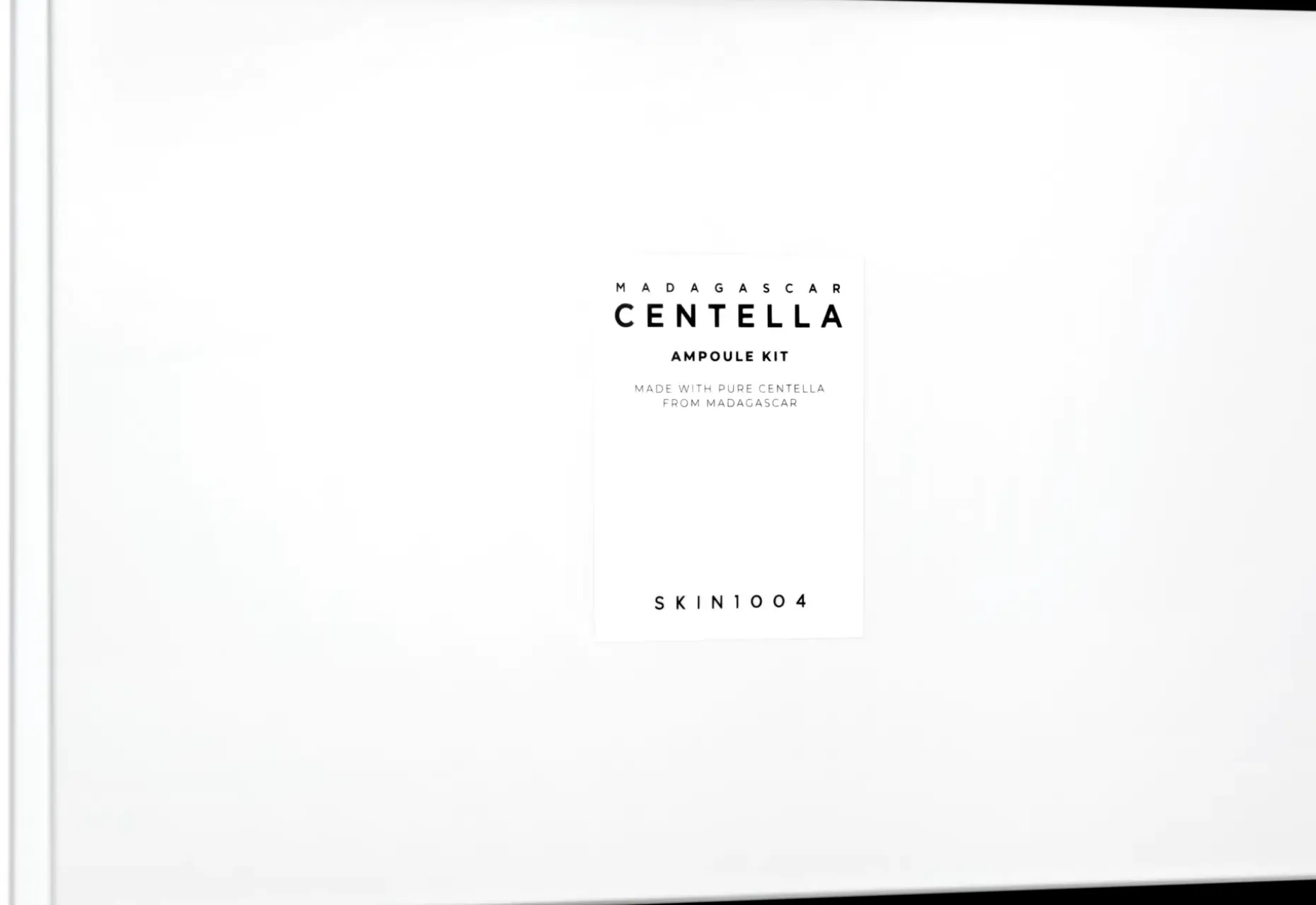 SKIN1004 Madagascar Centella Ampoule Kit seerumipakkaus