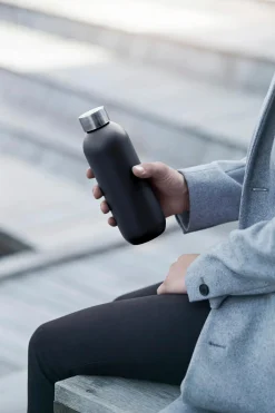 Stelton Keep Cool juomapullo 0,6 l, musta