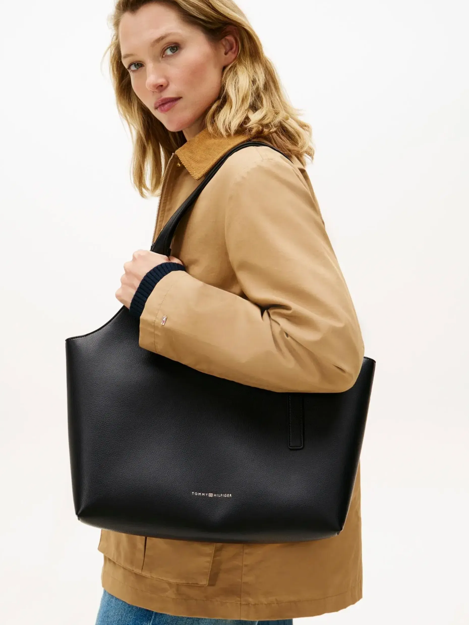 Tommy Hilfiger TH Logo olkakassi