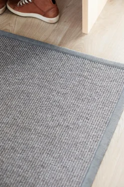 VM-Carpet Esmeralda villa-paperinarumatto