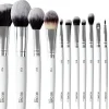 WE CARE ICON. Artist Eyeliner Brush tarkka rajaussivellin E43